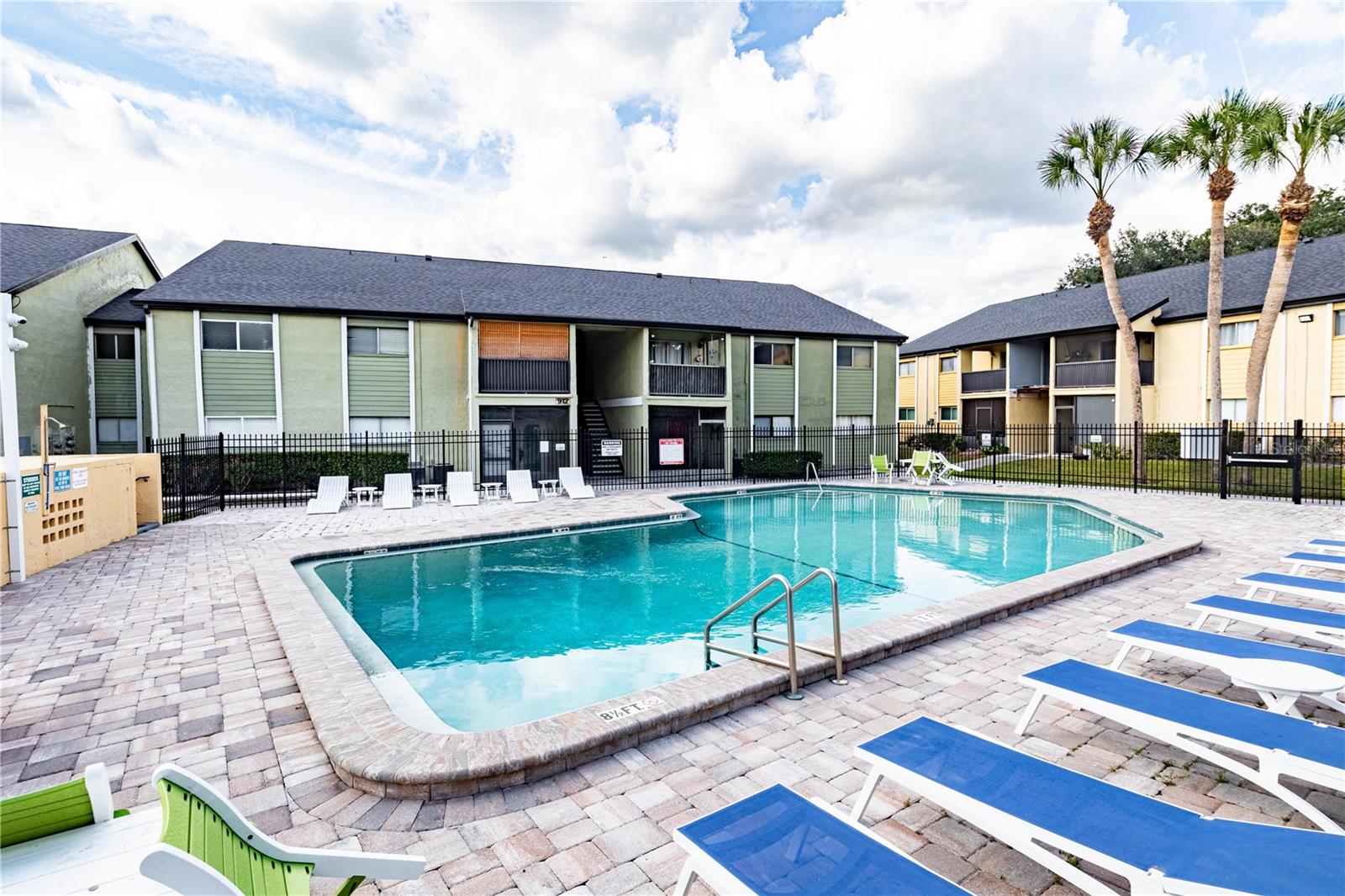 Image 22 of 26 For 920 Lake Destiny Road F