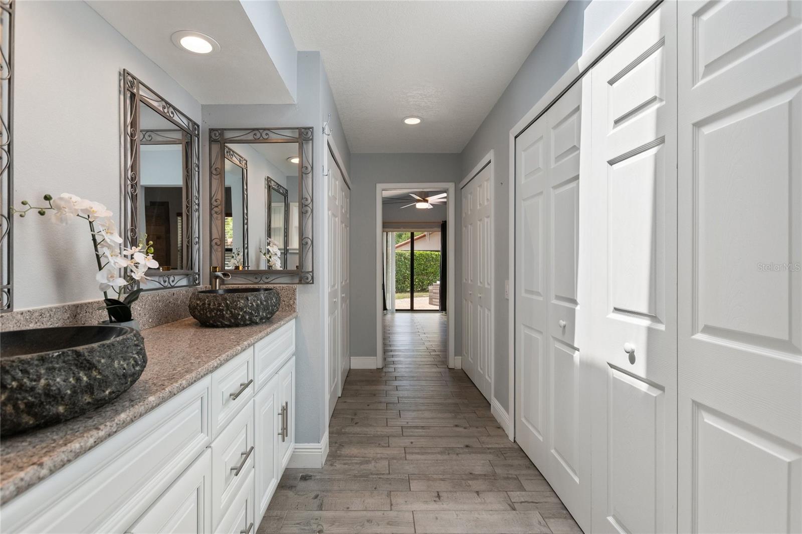 Image 23 of 41 For 7320 Farington Court