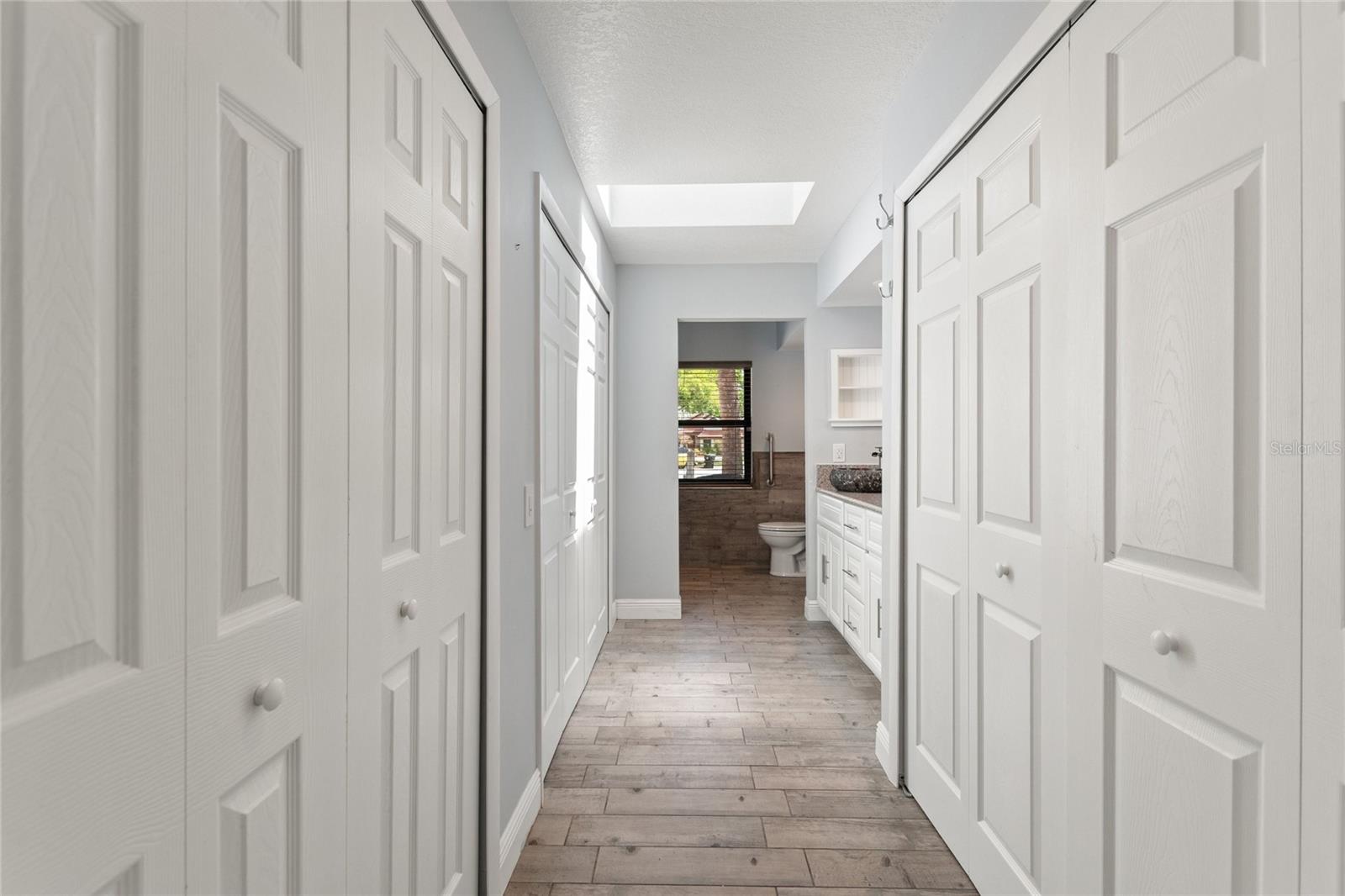 Image 24 of 41 For 7320 Farington Court