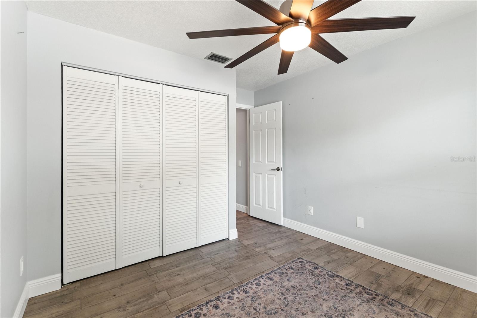 Image 30 of 41 For 7320 Farington Court