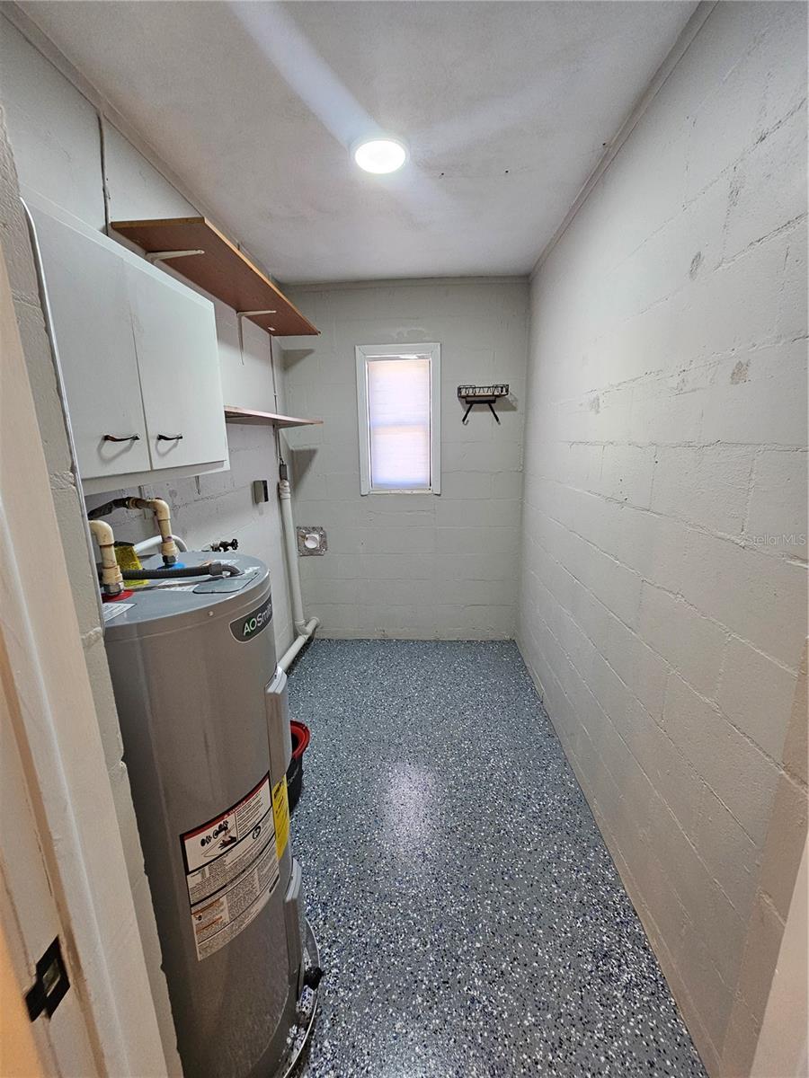 Image 8 of 24 For 1120 San Luis Drive