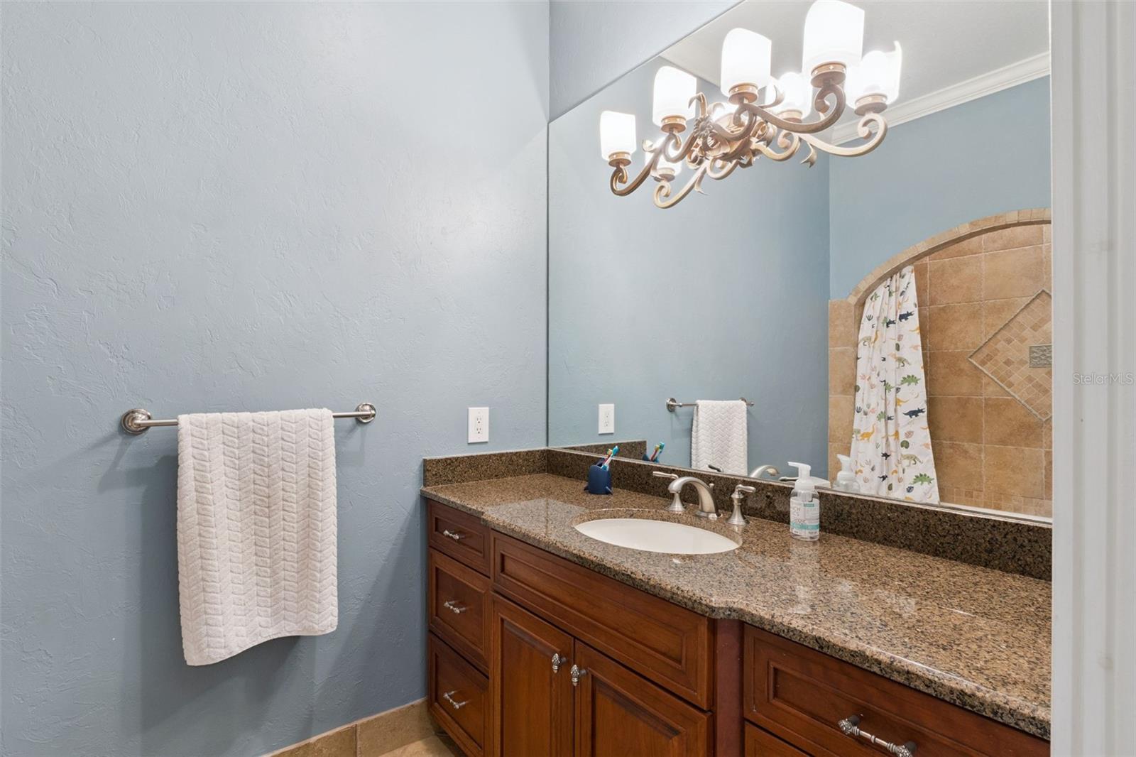 Image 32 of 51 For 3130 Butler Bay Drive N