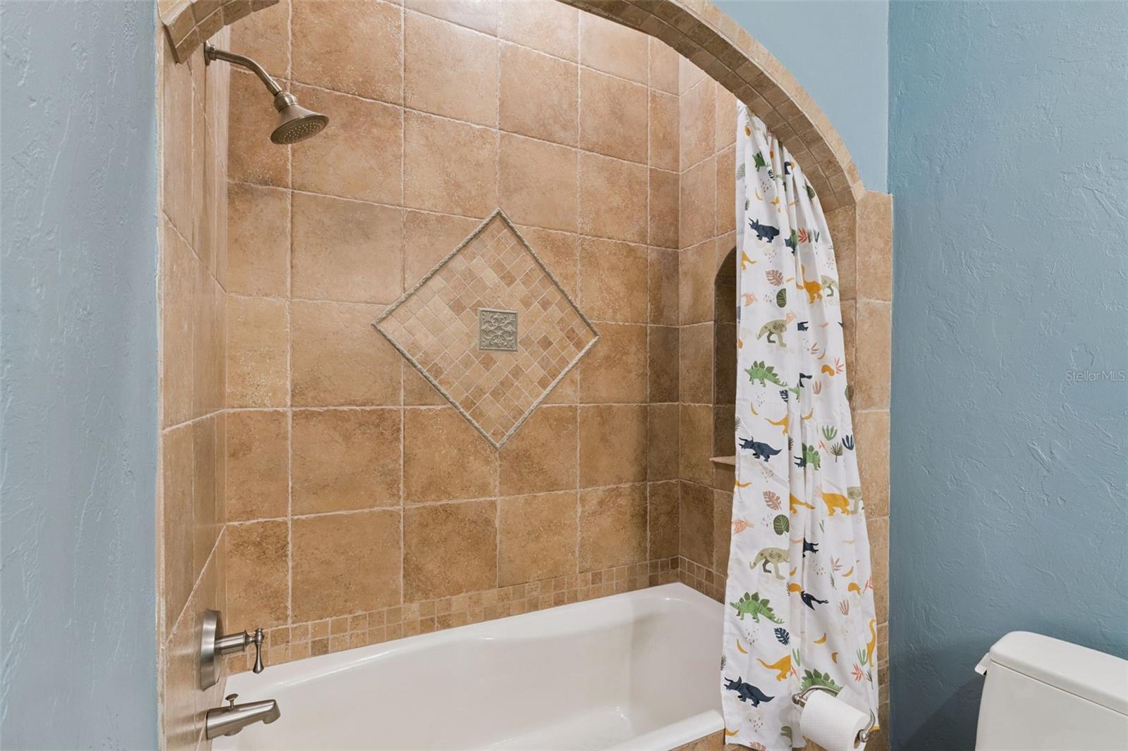 Image 33 of 51 For 3130 Butler Bay Drive N