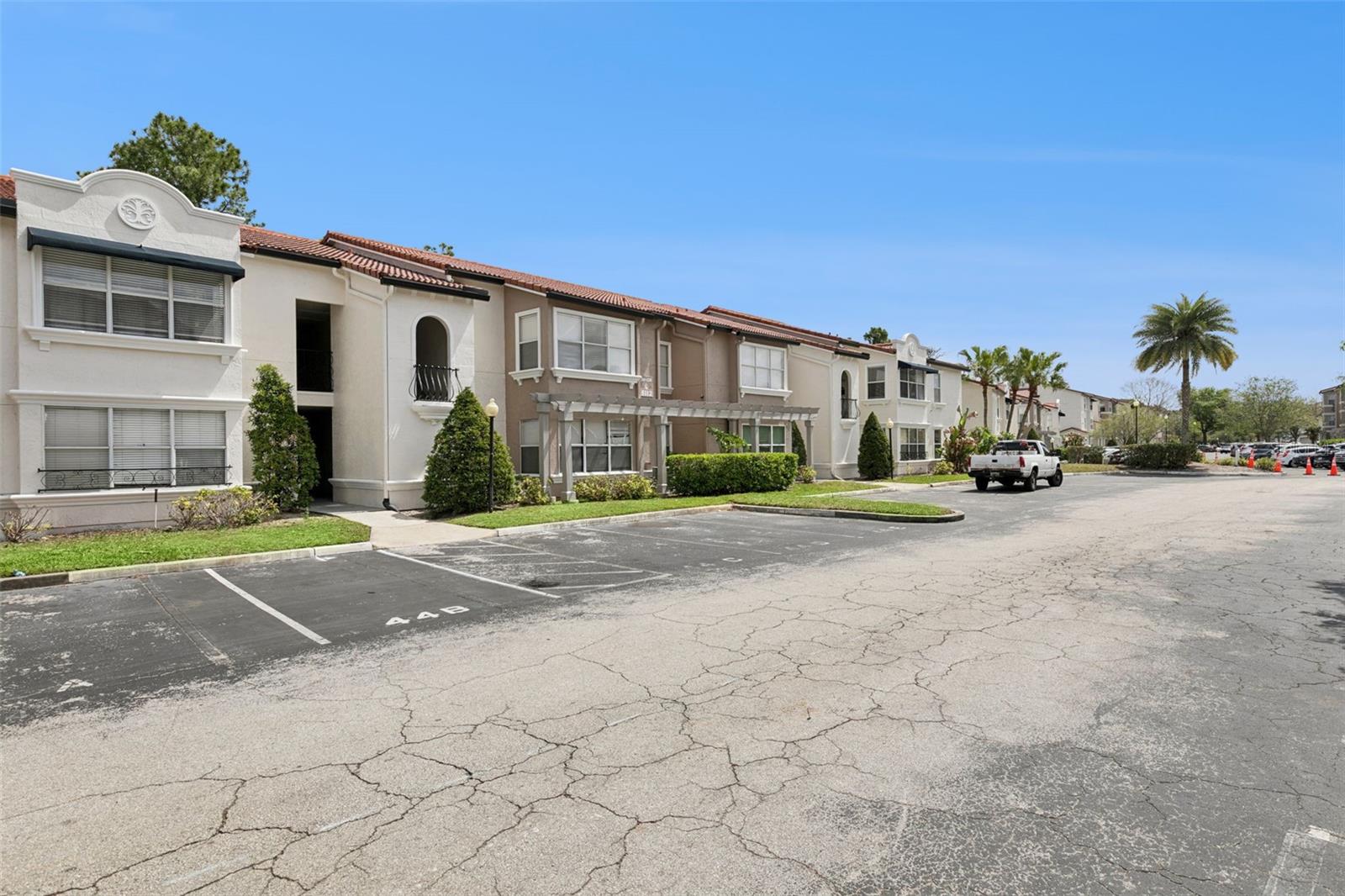 Image 2 of 16 For 5112 Conroy Road 311