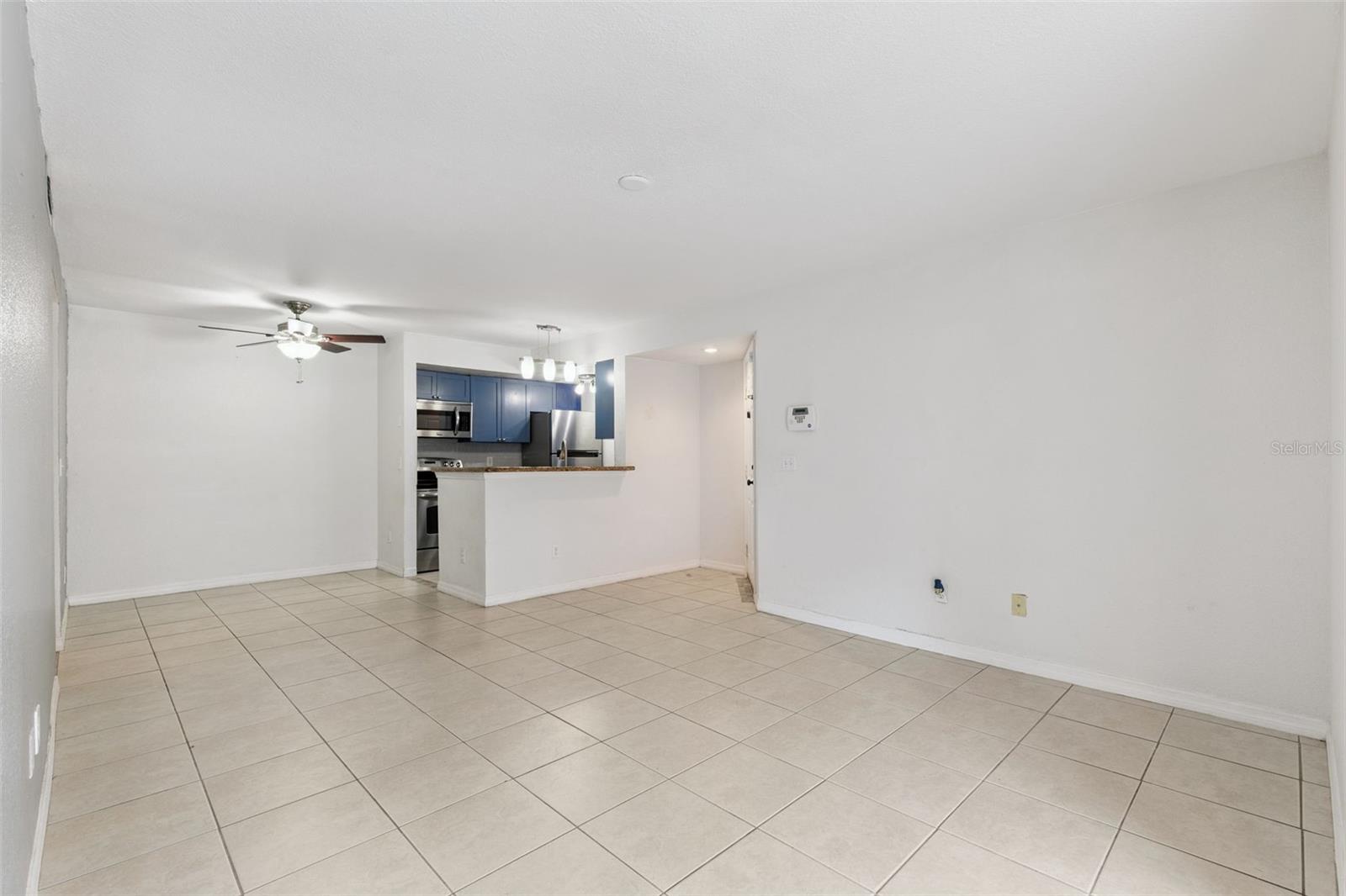 Image 5 of 16 For 5112 Conroy Road 311