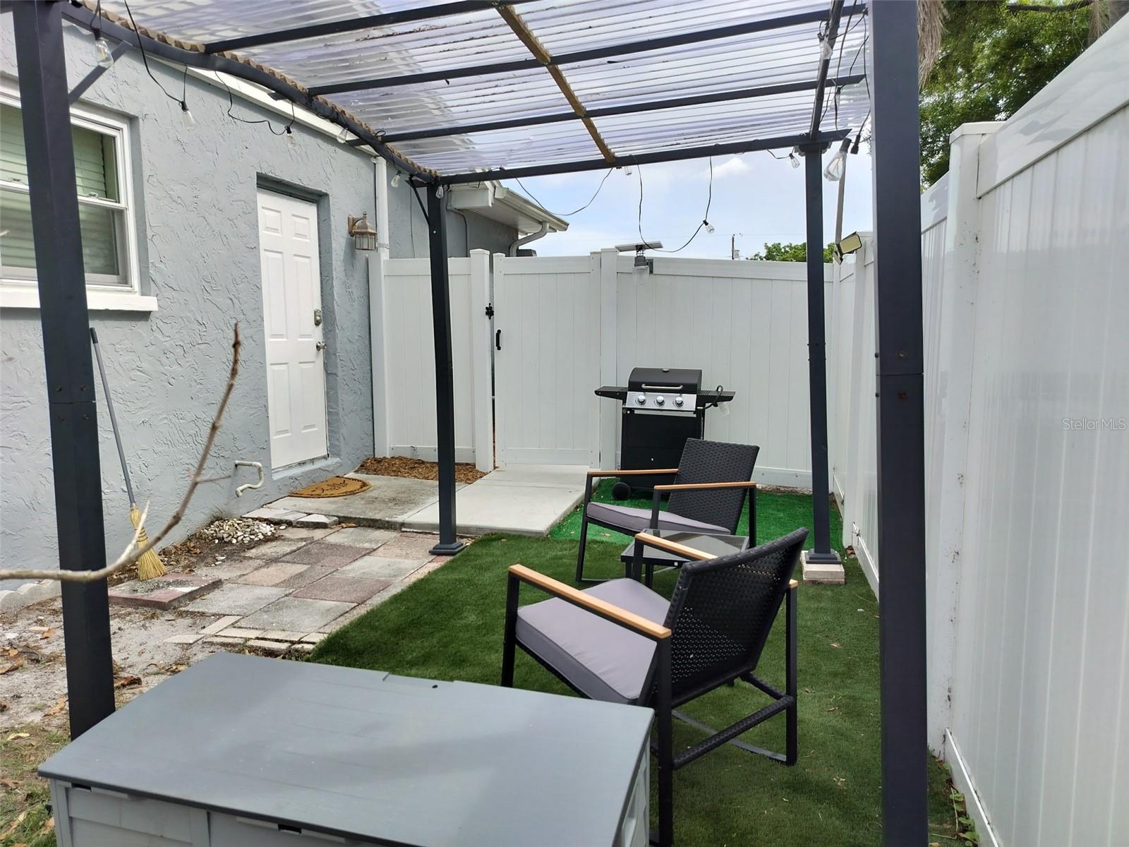 Image 3 of 11 For 1980 Briarwood Street