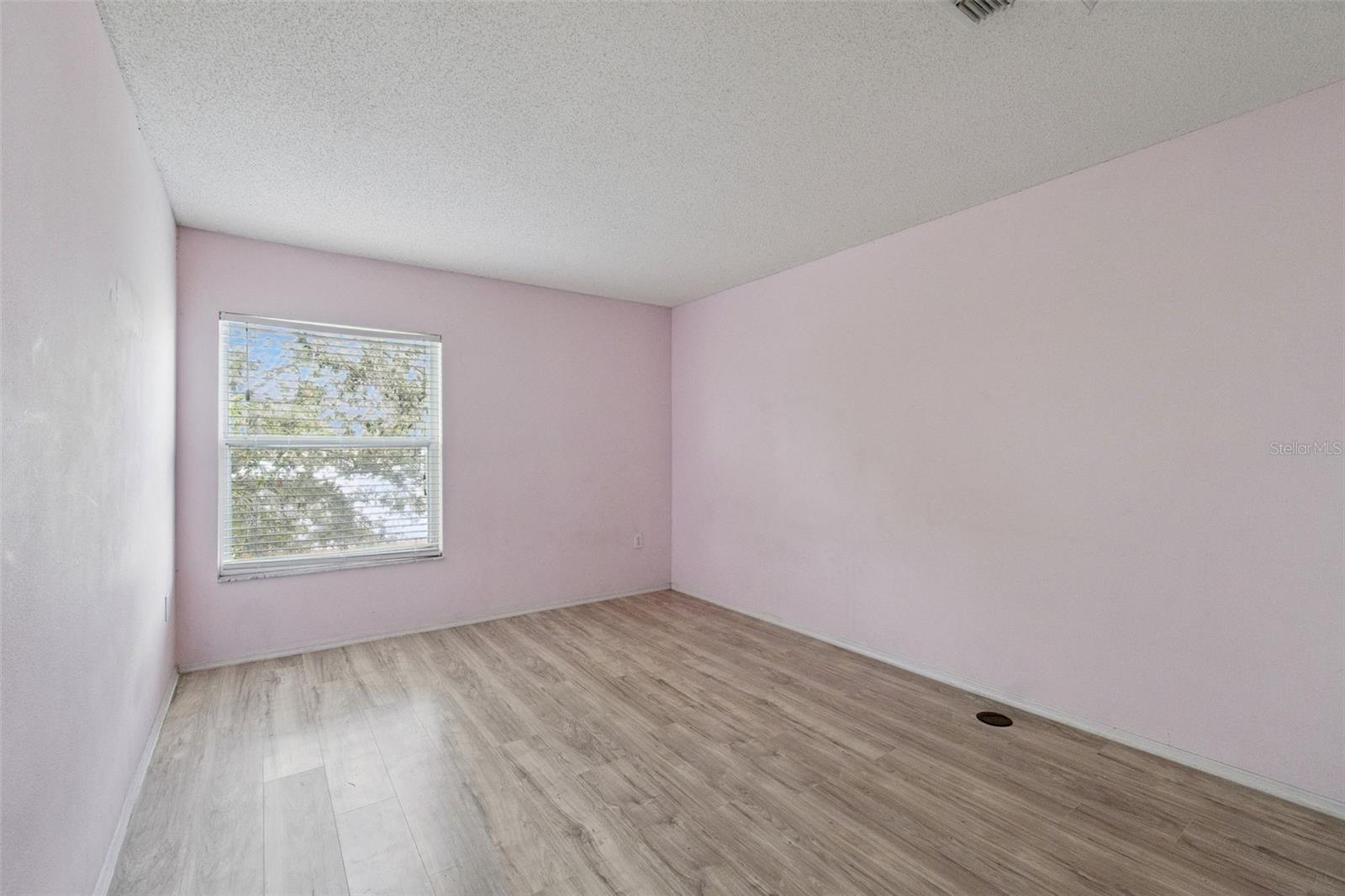 Image 14 of 26 For 13304 Summerton Drive