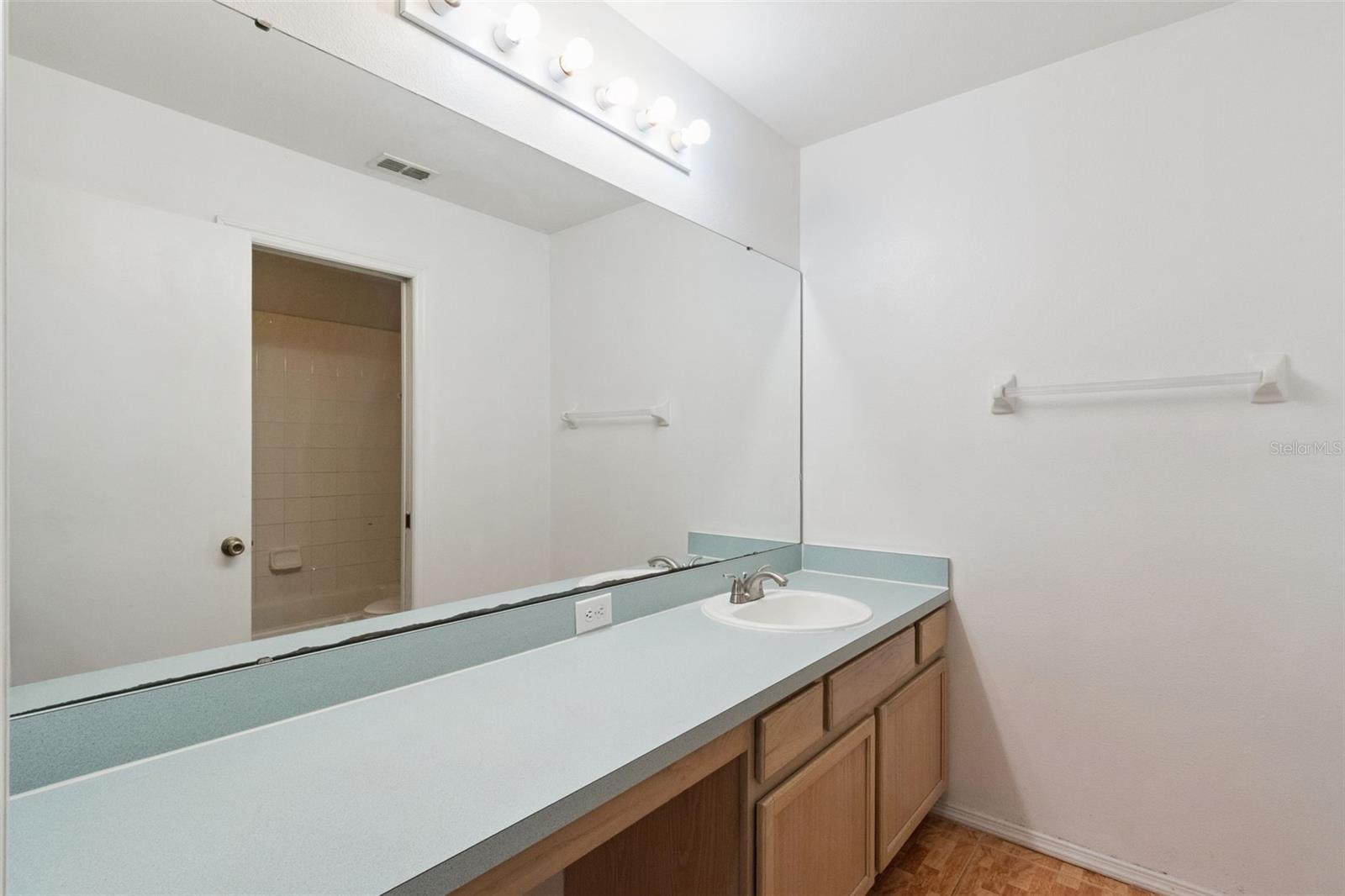 Image 15 of 26 For 13304 Summerton Drive