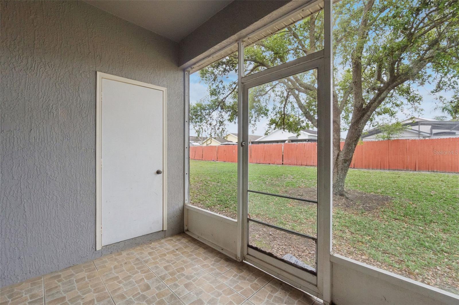 Image 19 of 26 For 13304 Summerton Drive