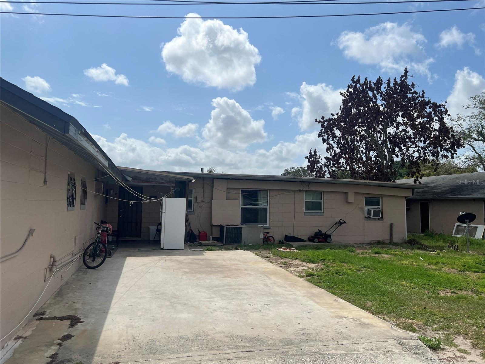 Image 2 of 5 For 617 Myers Boulevard