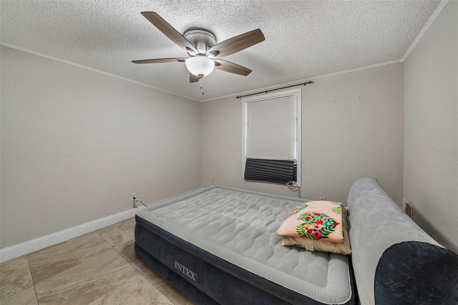 Image 11 of 17 For 4099 Michigan Street 4099