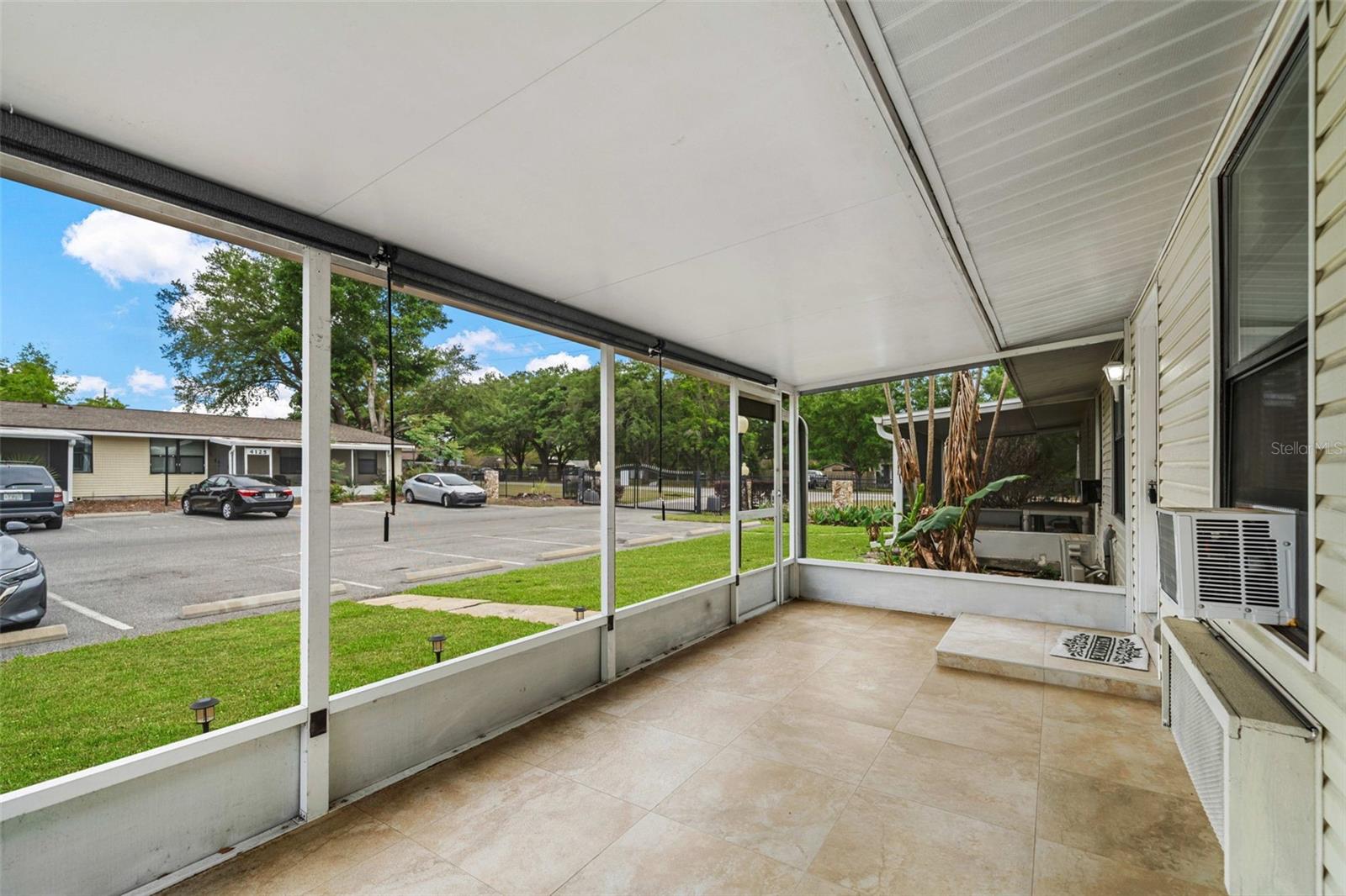 Image 3 of 17 For 4099 Michigan Street 4099