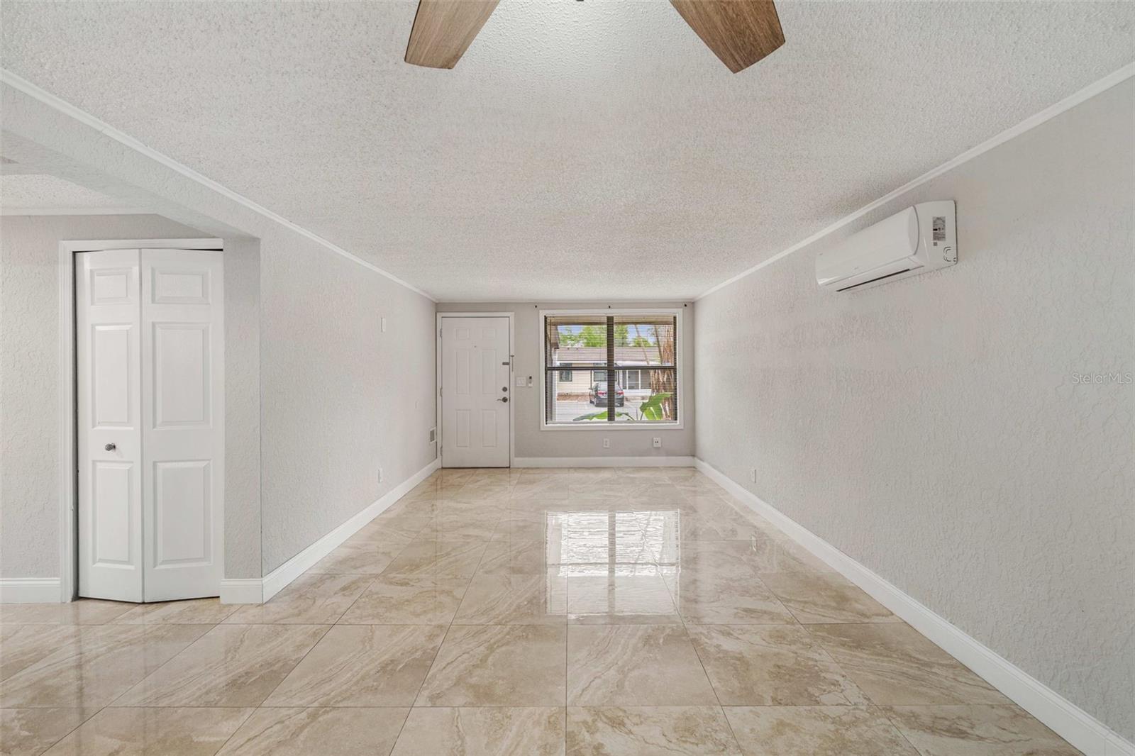 Image 6 of 17 For 4099 Michigan Street 4099