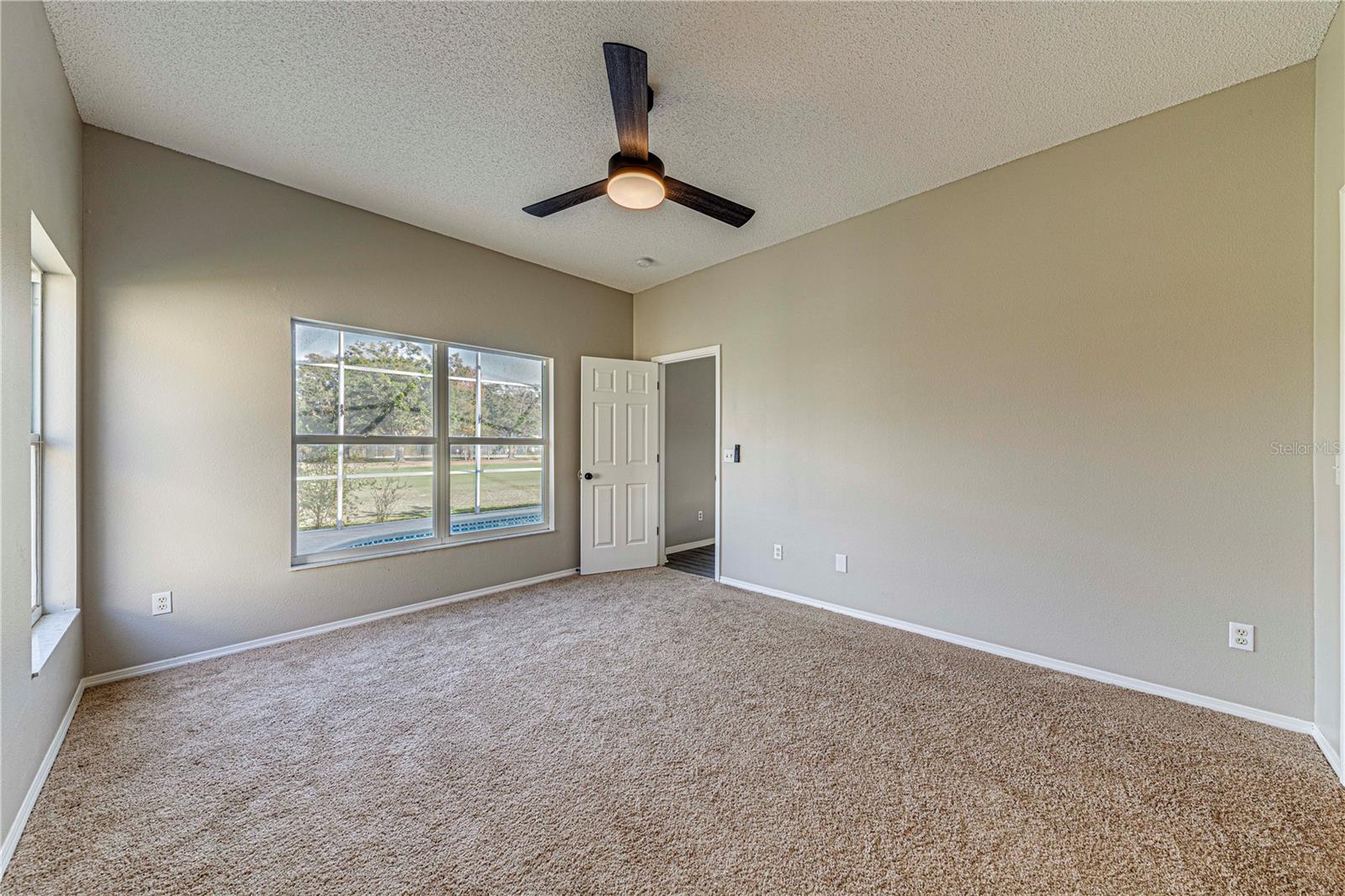 Image 32 of 40 For 745 Jaybee Avenue