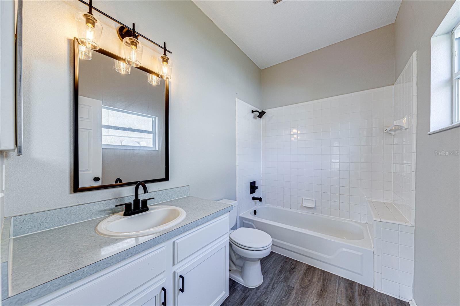 Image 37 of 40 For 745 Jaybee Avenue