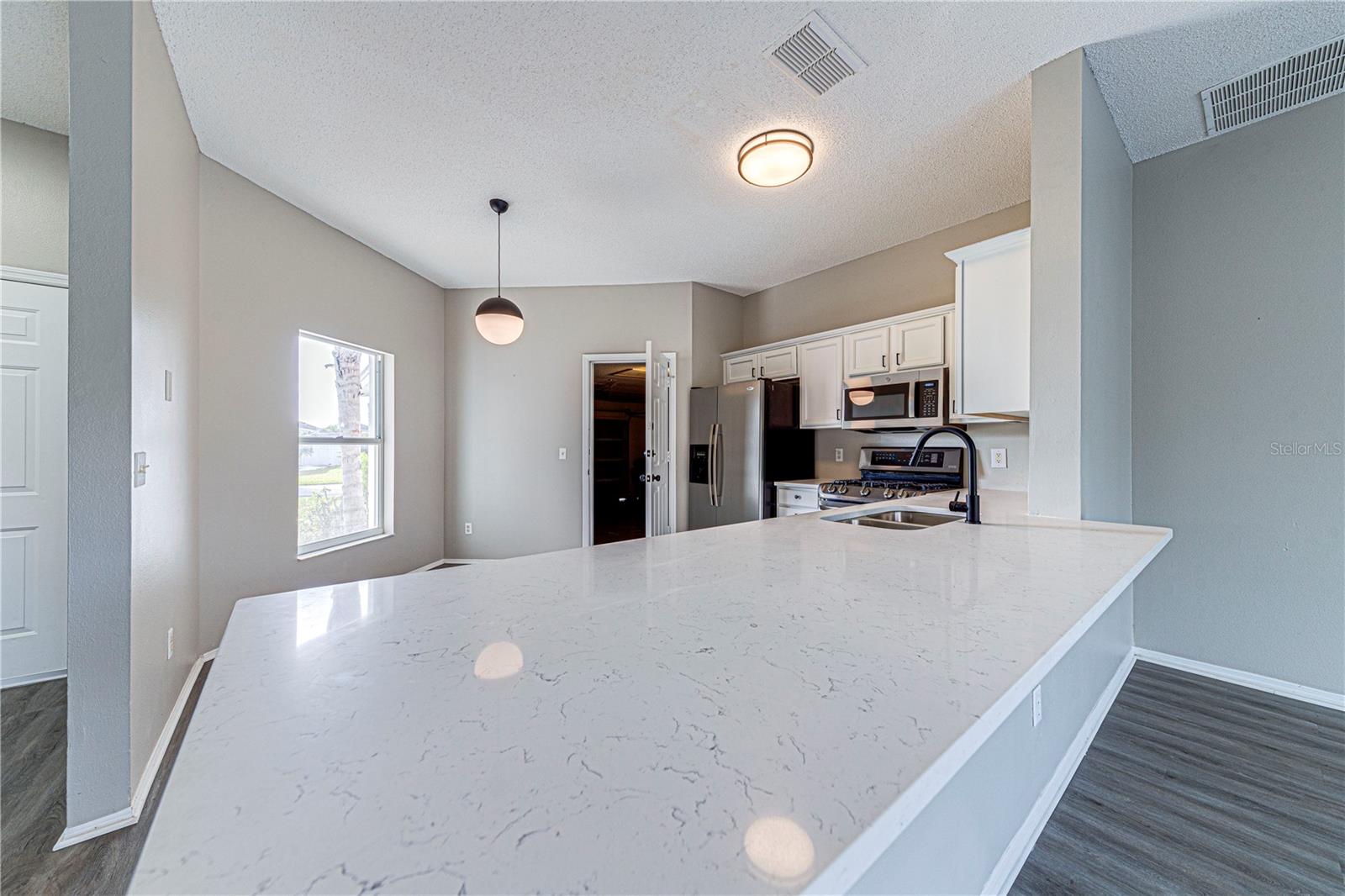 Image 4 of 40 For 745 Jaybee Avenue