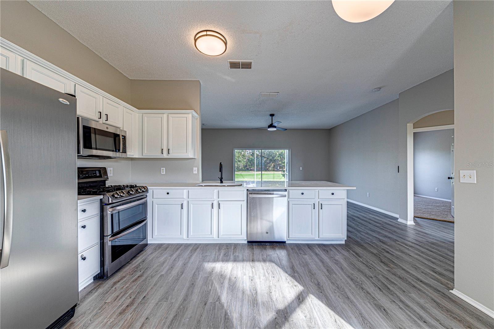 Image 8 of 40 For 745 Jaybee Avenue