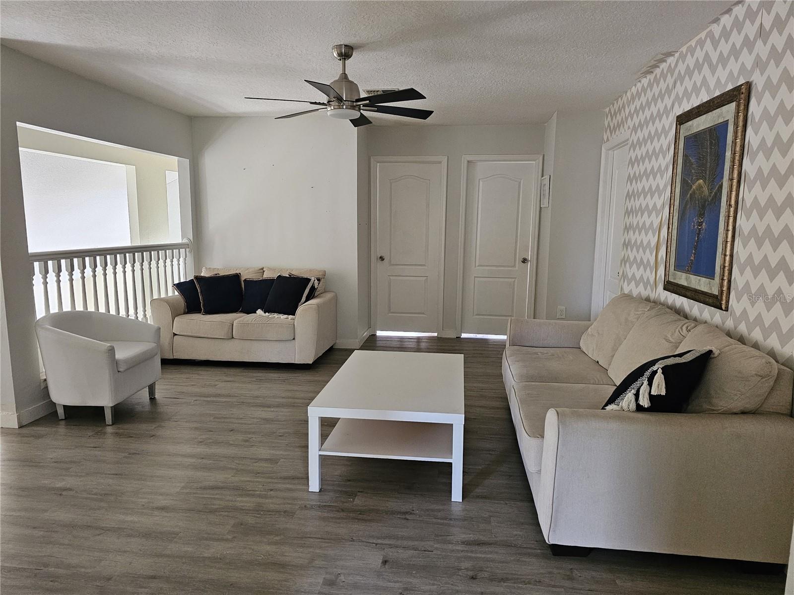 Image 12 of 31 For 8825 Kensington Court