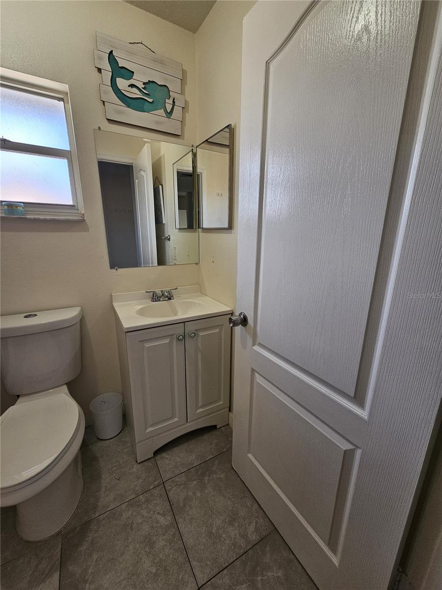 Image 3 of 31 For 8825 Kensington Court