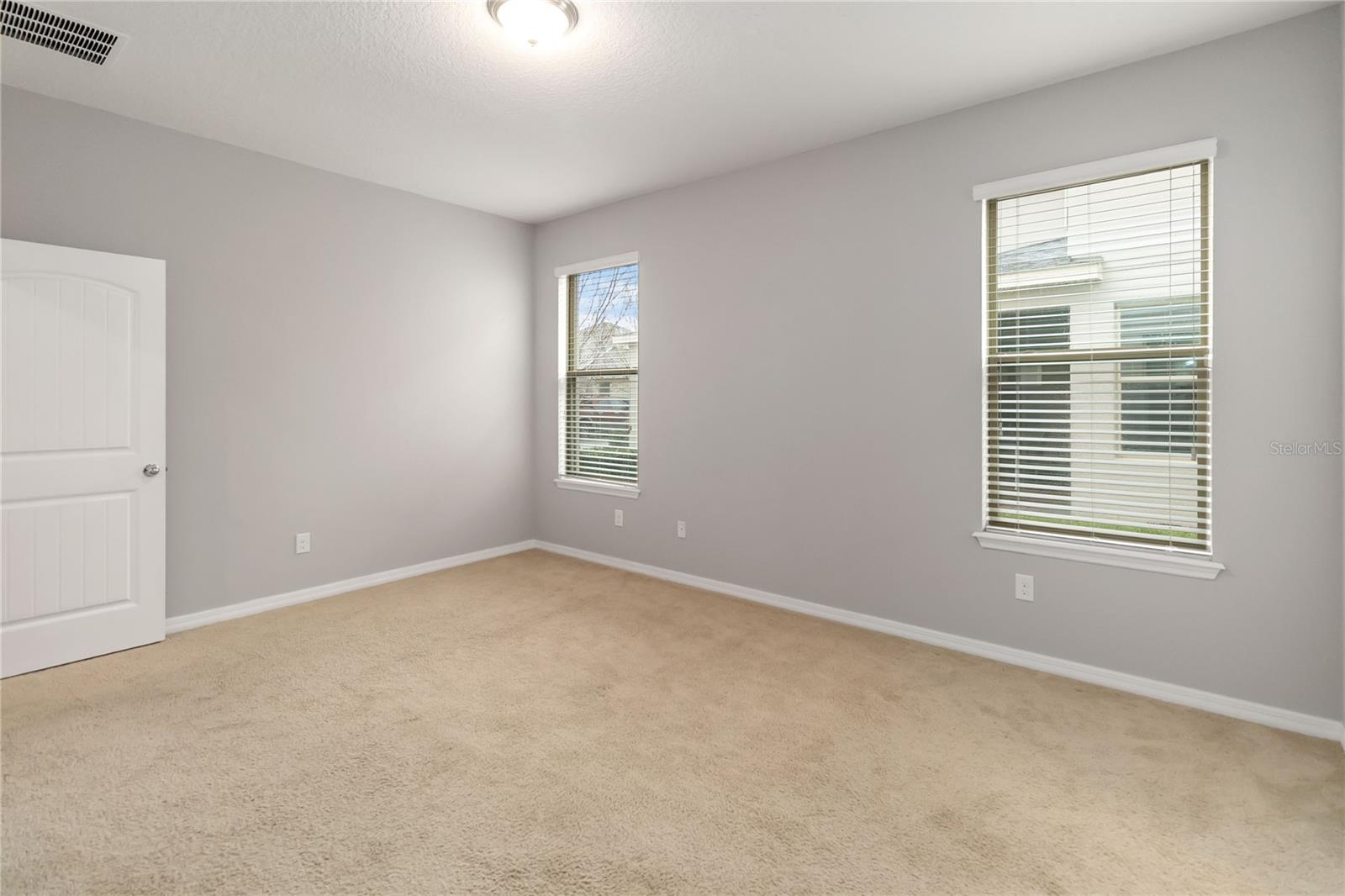 Image 14 of 30 For 16242 Outlook Shore Alley