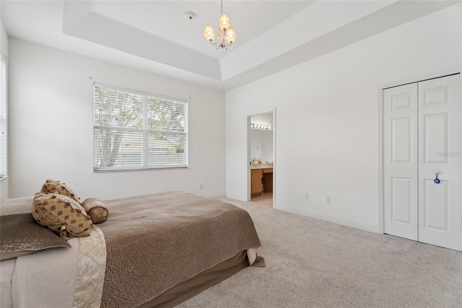 Image 14 of 39 For 14227 Lake Live Oak Drive