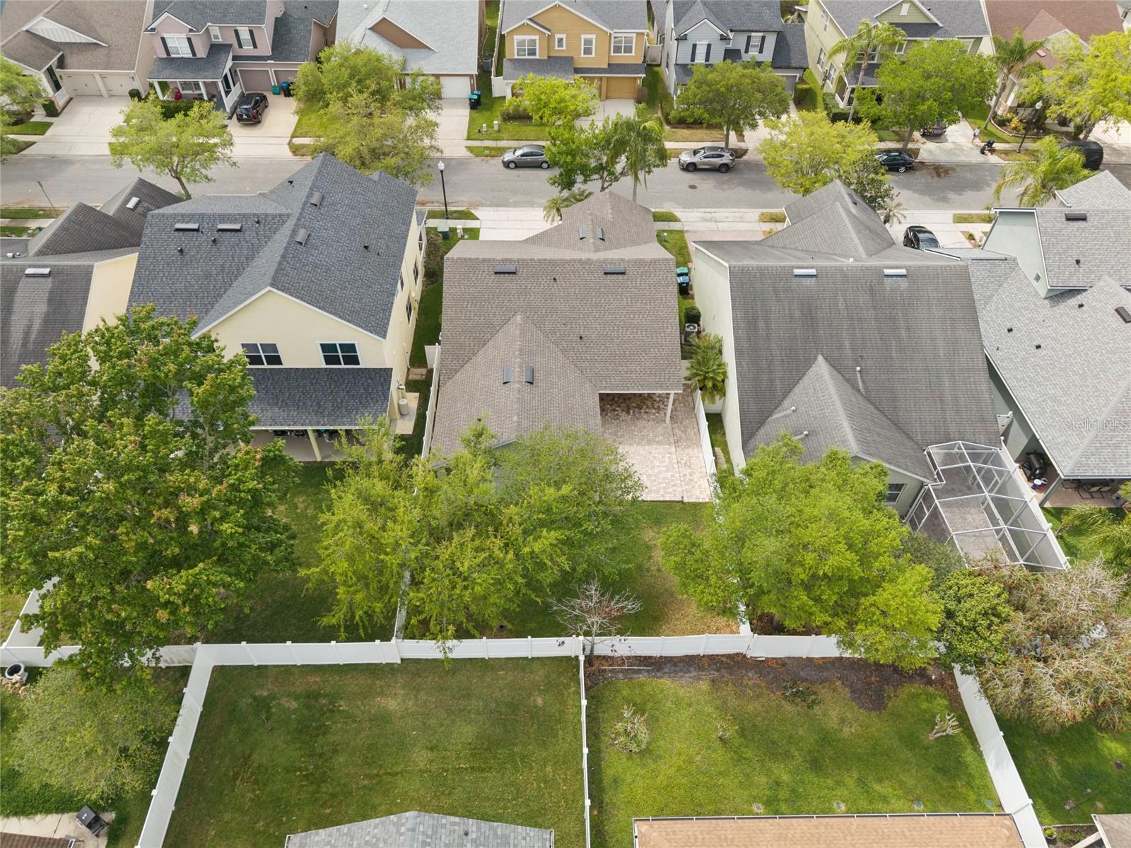 Image 31 of 39 For 14227 Lake Live Oak Drive