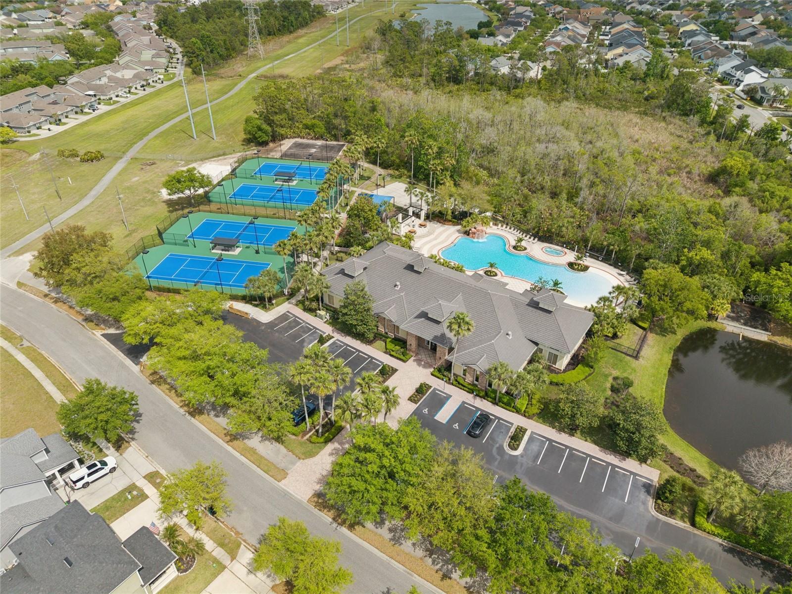 Image 35 of 39 For 14227 Lake Live Oak Drive