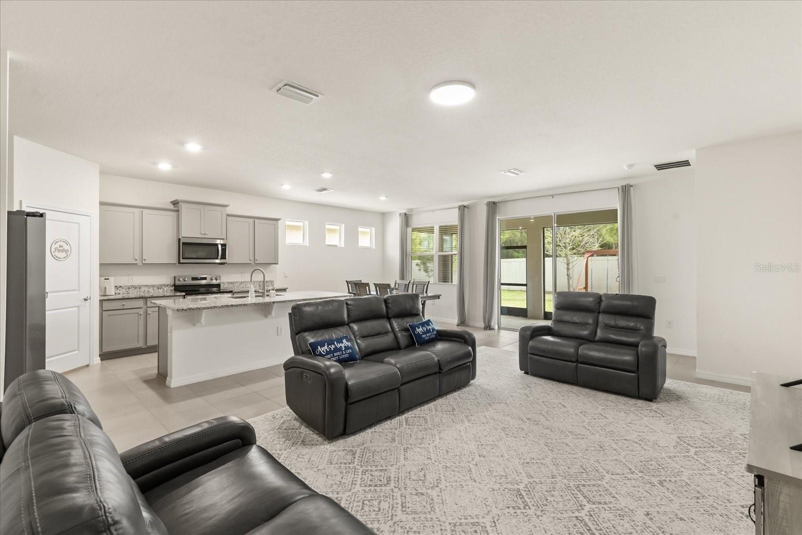 Image 4 of 36 For 8324 Wheat Stone Drive