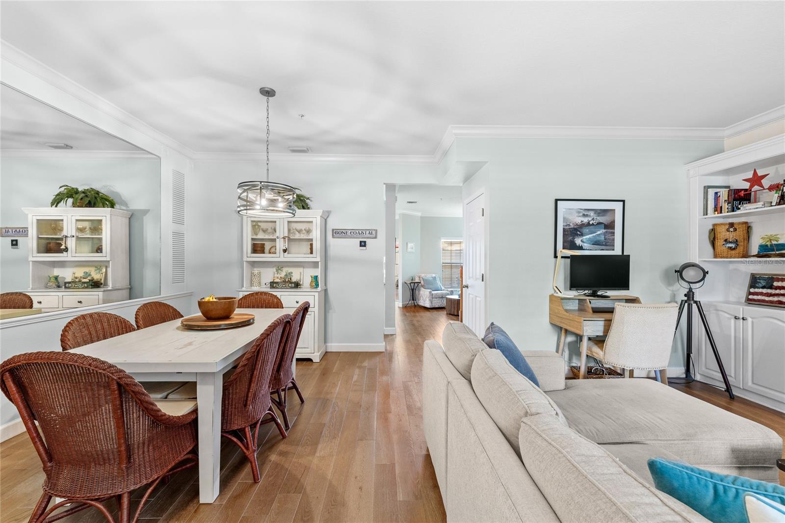 Image 16 of 43 For 9850 Poplar Place