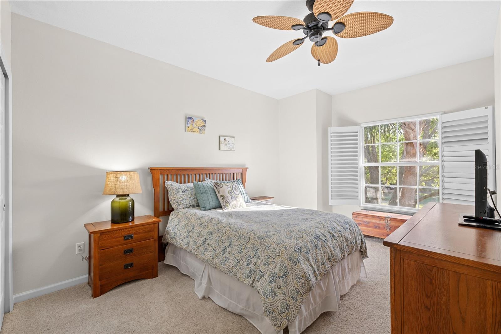 Image 21 of 43 For 9850 Poplar Place