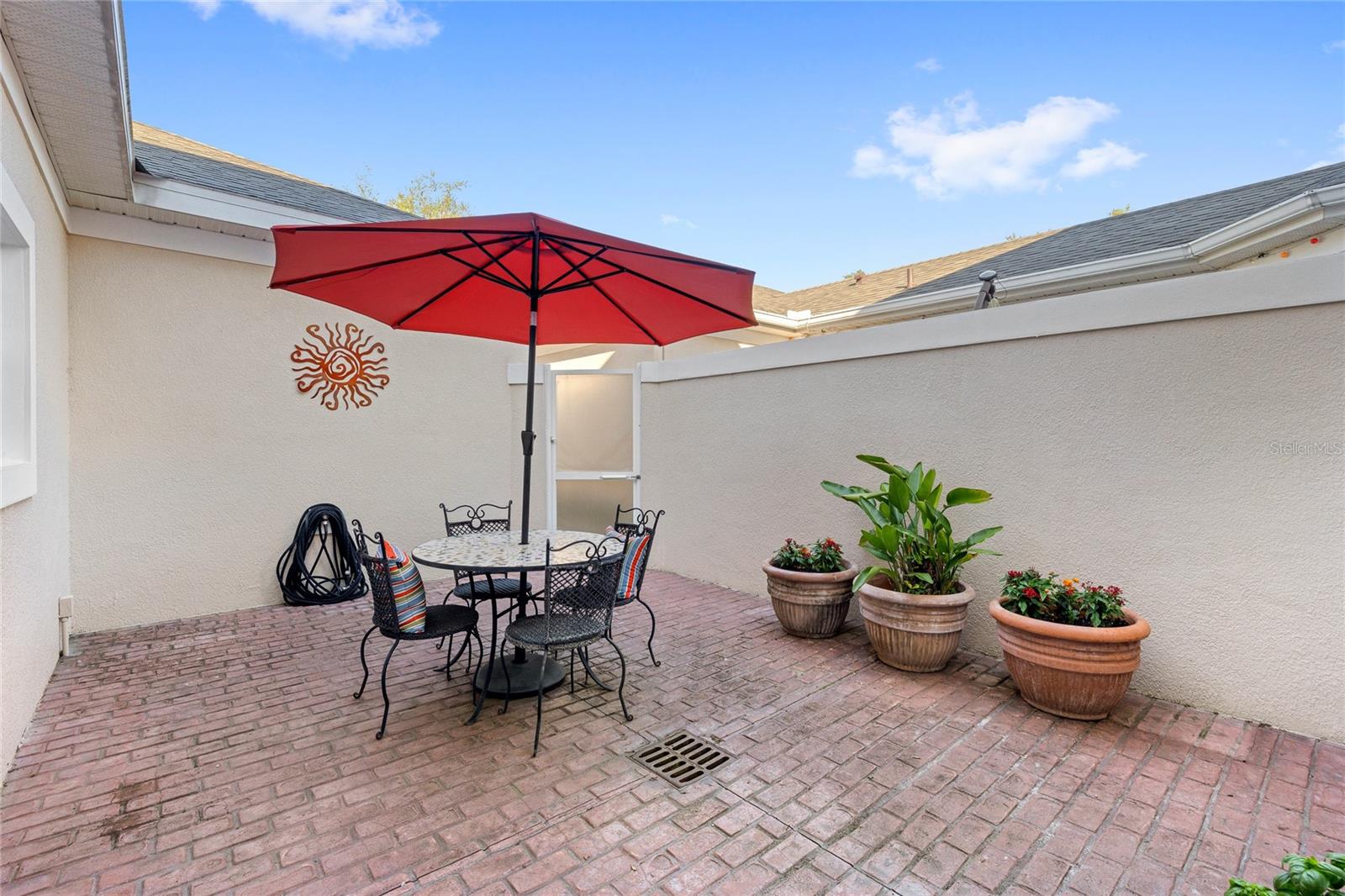 Image 26 of 43 For 9850 Poplar Place