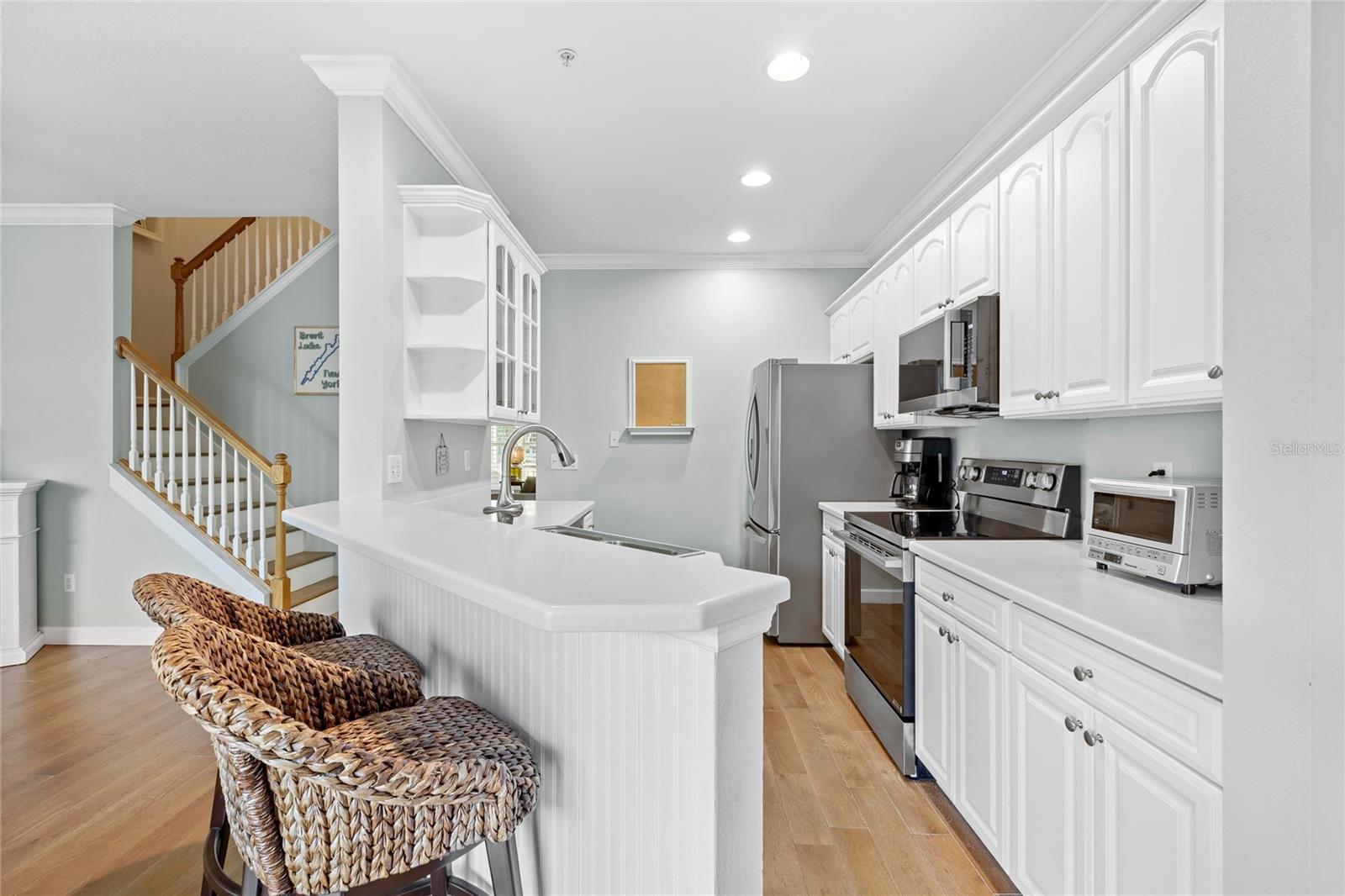 Image 9 of 43 For 9850 Poplar Place