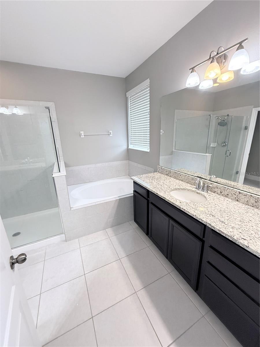 Image 18 of 25 For 8025 Navel Orange Lane