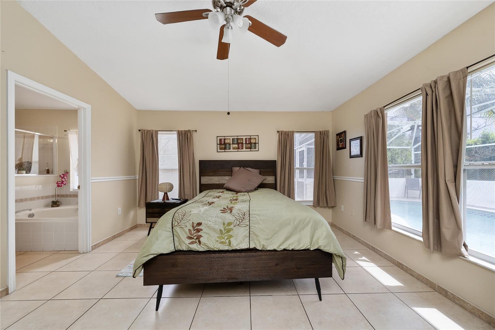 Image 16 of 44 For 831 Albi Court