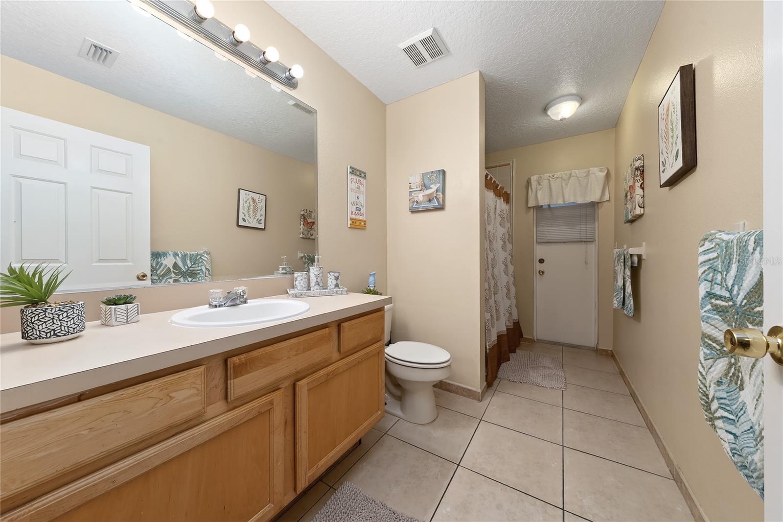 Image 23 of 44 For 831 Albi Court