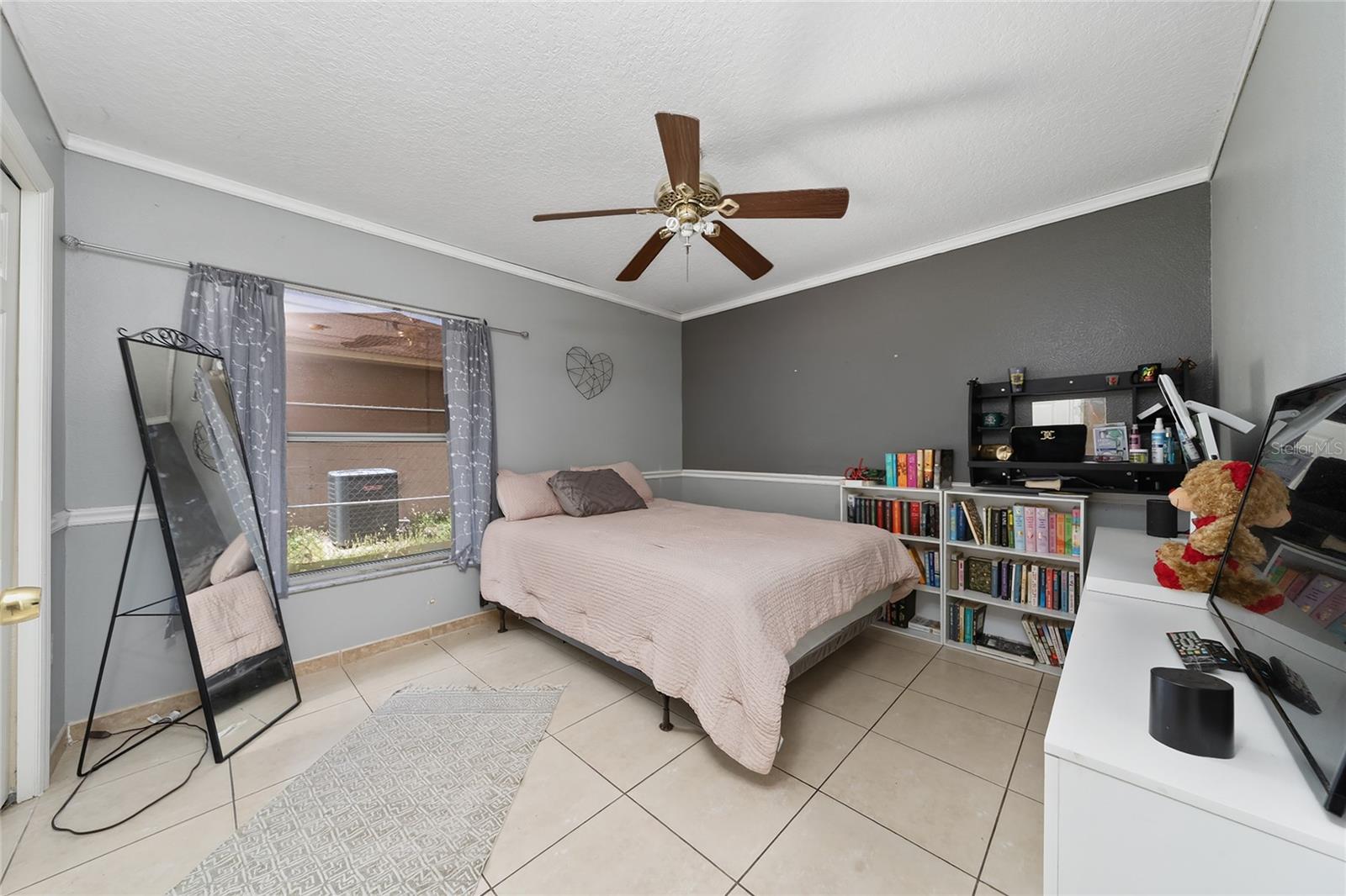 Image 24 of 44 For 831 Albi Court