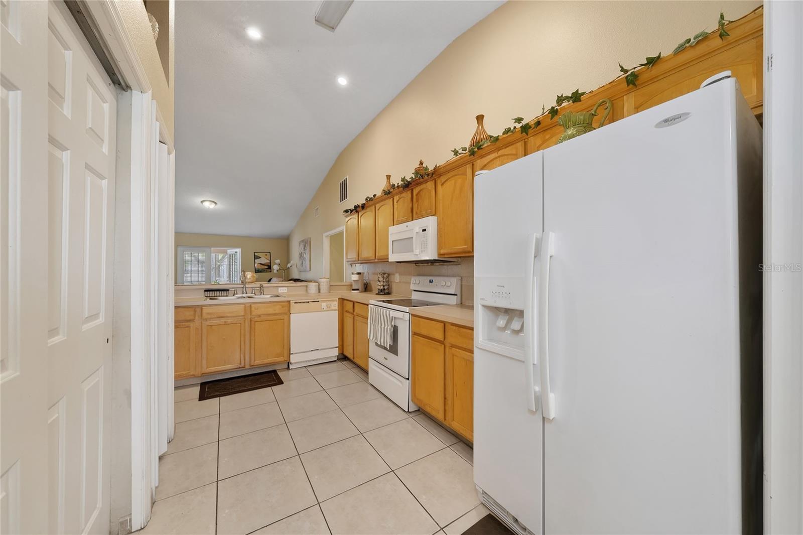 Image 8 of 44 For 831 Albi Court