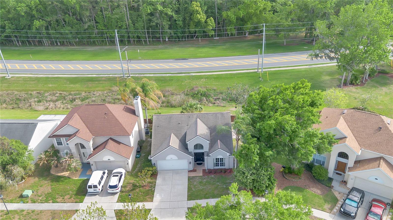 Image 27 of 27 For 932 Charing Cross Circle