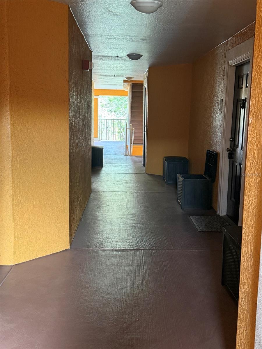 Image 6 of 38 For 5467 Vineland Road 6214