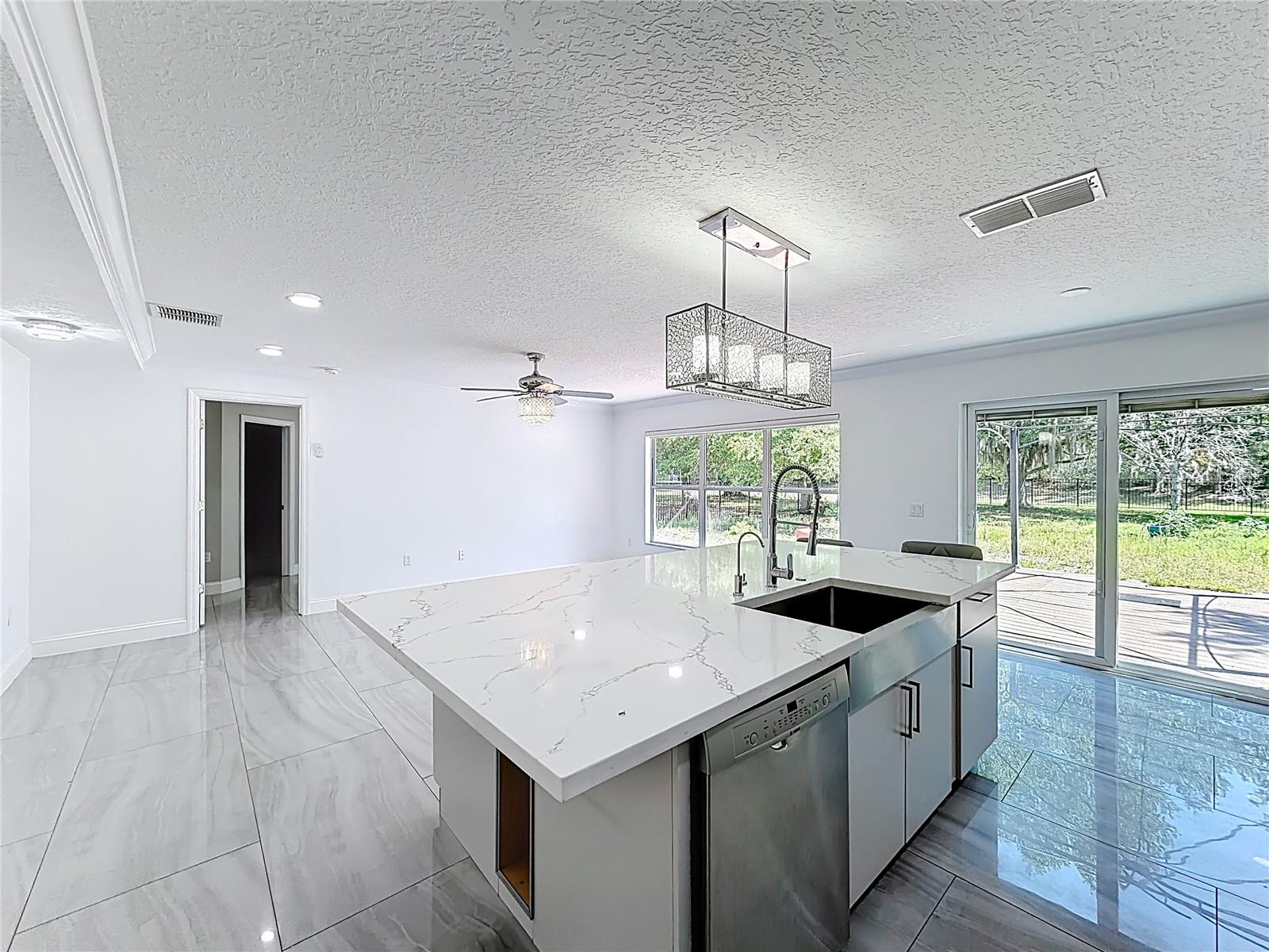 Image 17 of 55 For 12844 Oulton Circle