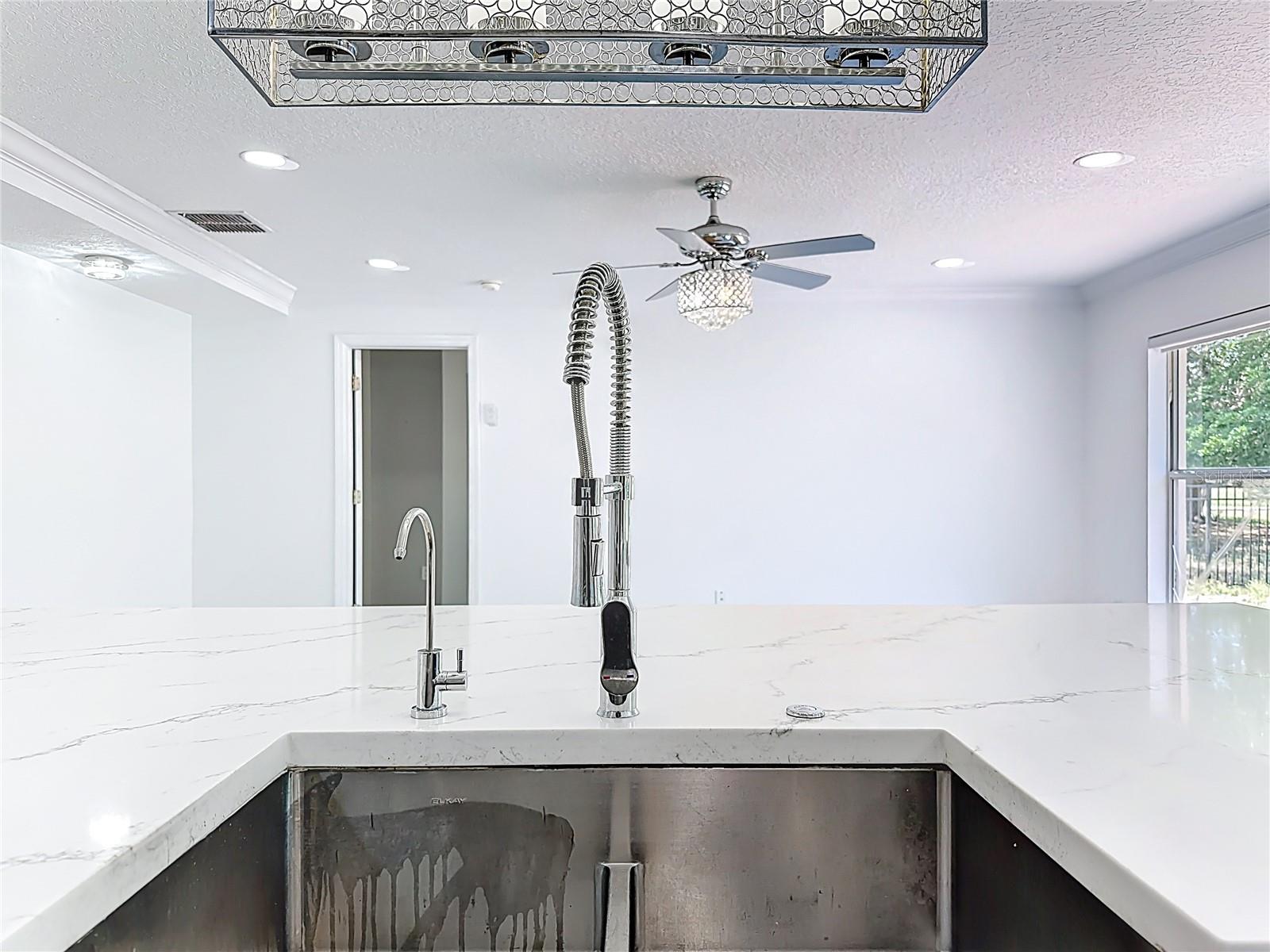 Image 19 of 55 For 12844 Oulton Circle