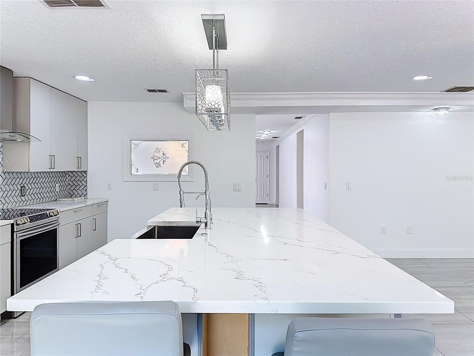 Image 21 of 55 For 12844 Oulton Circle