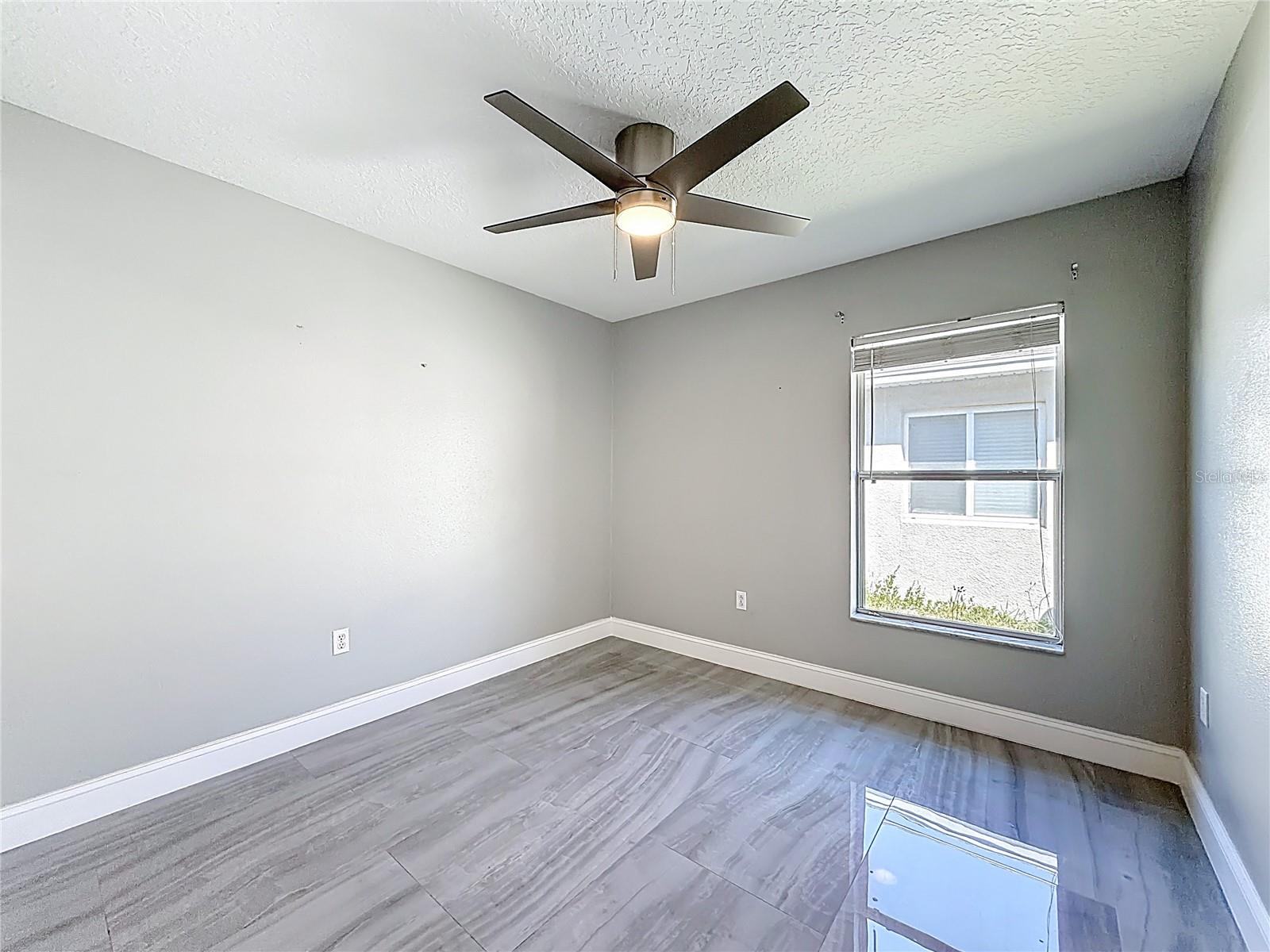 Image 29 of 55 For 12844 Oulton Circle