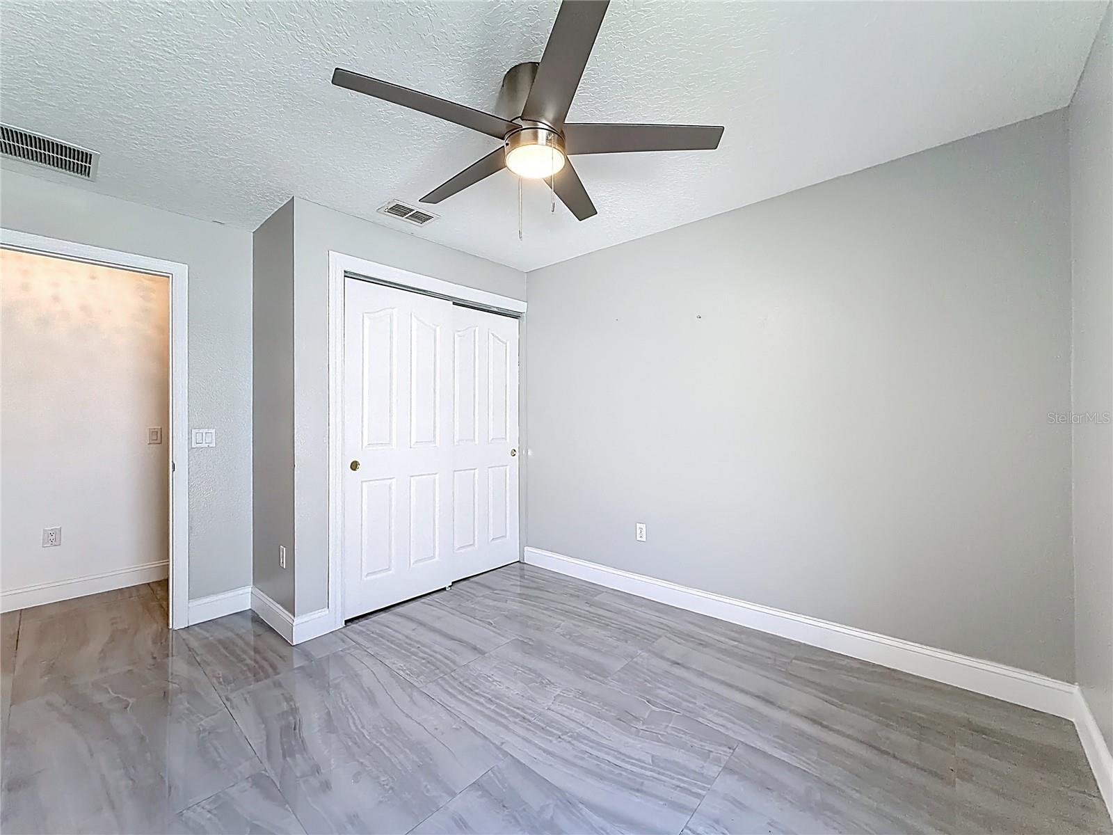 Image 30 of 55 For 12844 Oulton Circle