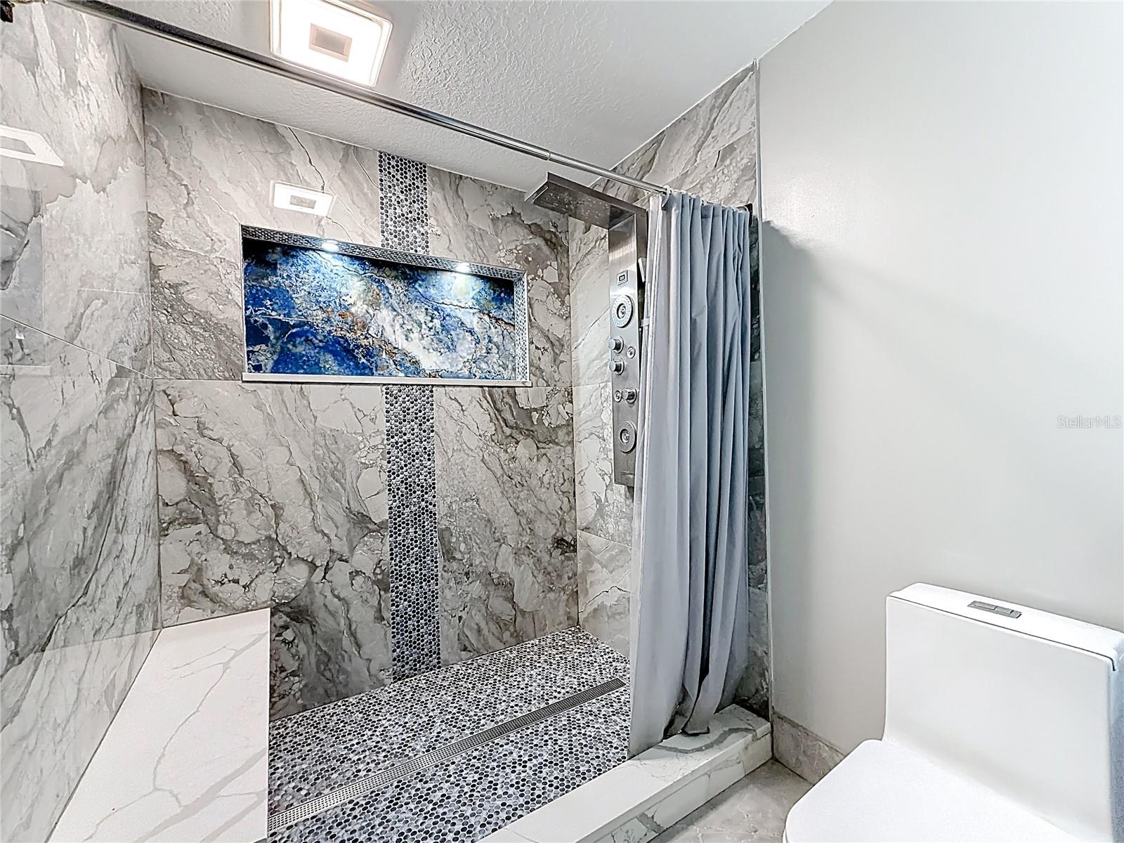 Image 41 of 55 For 12844 Oulton Circle