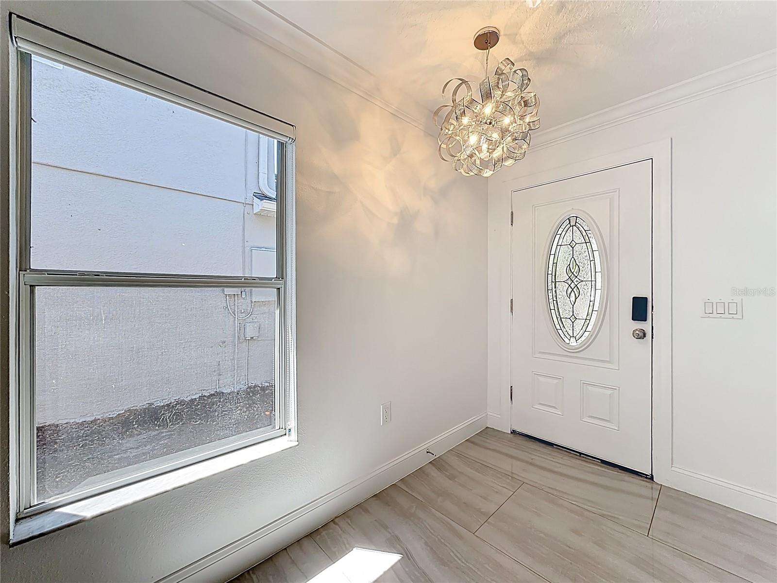 Image 6 of 55 For 12844 Oulton Circle