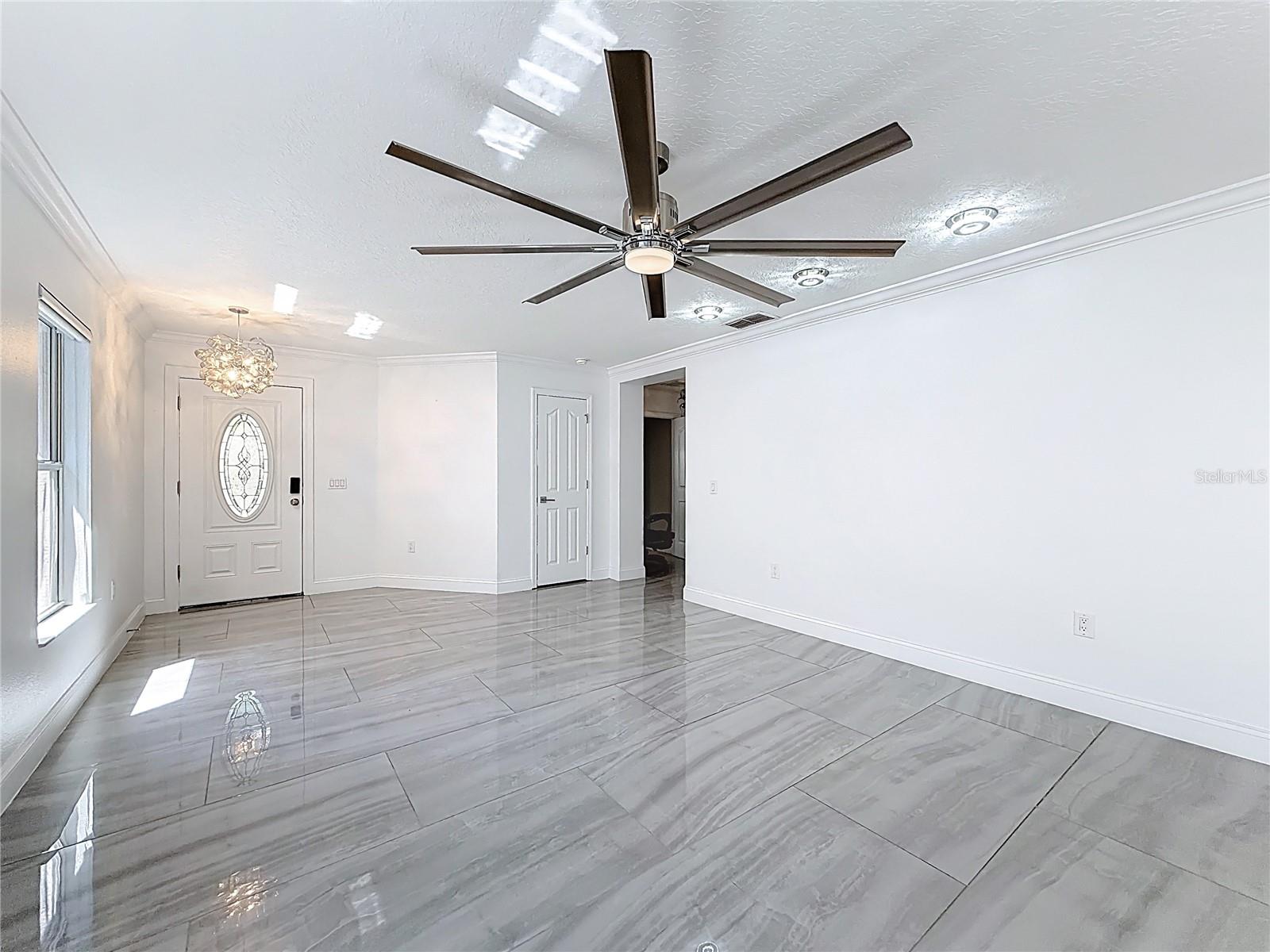 Image 8 of 55 For 12844 Oulton Circle