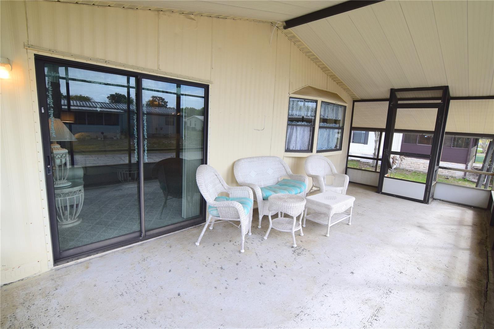 Image 11 of 36 For 3958 Sabal Drive