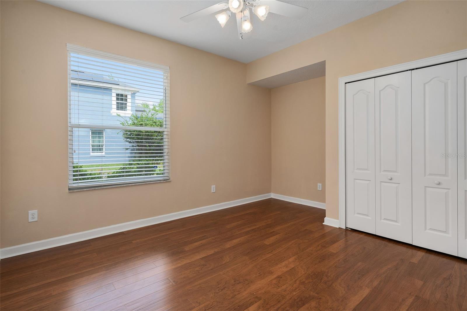 Image 32 of 59 For 386 Chinahill Court