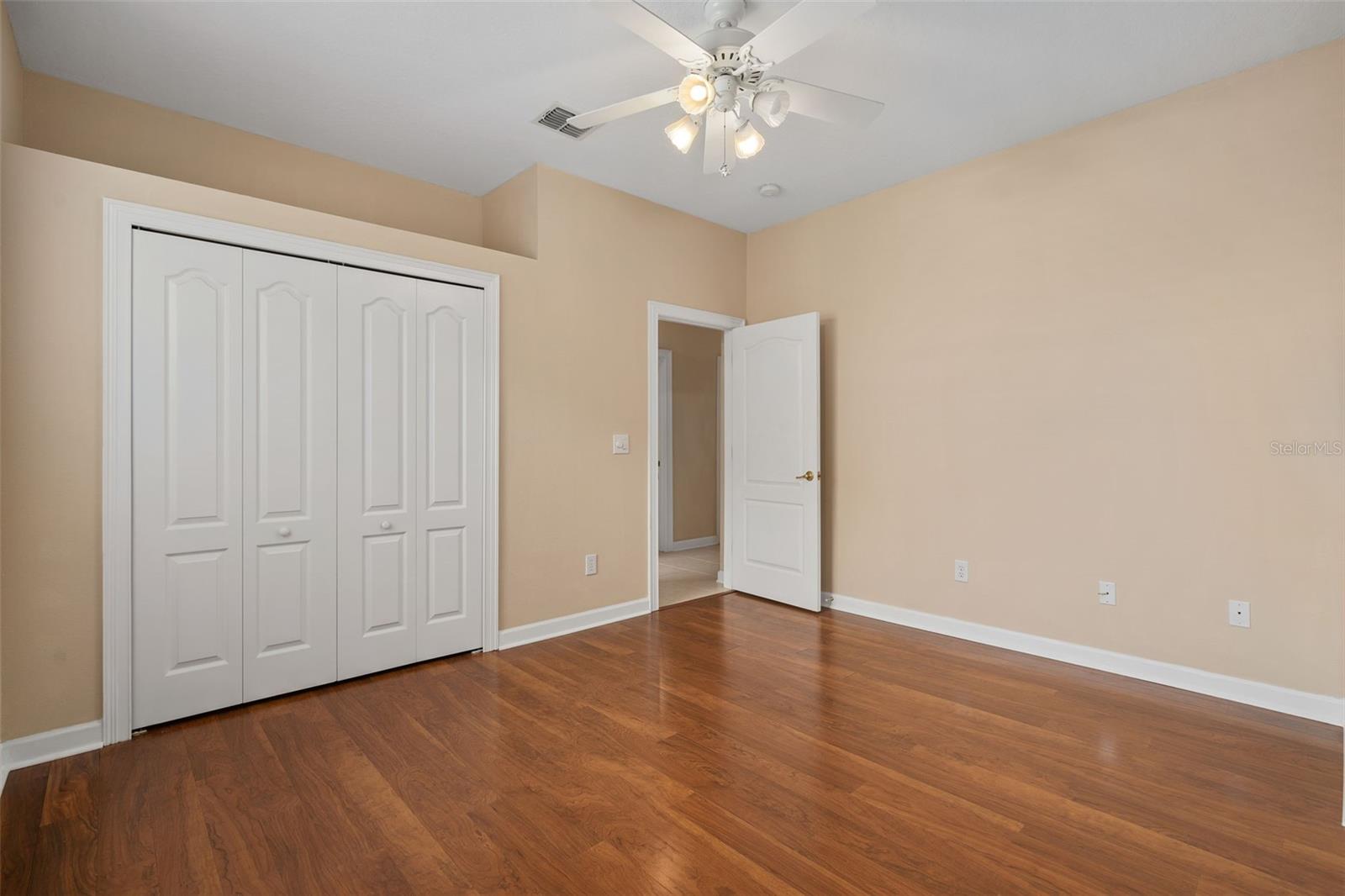 Image 34 of 59 For 386 Chinahill Court